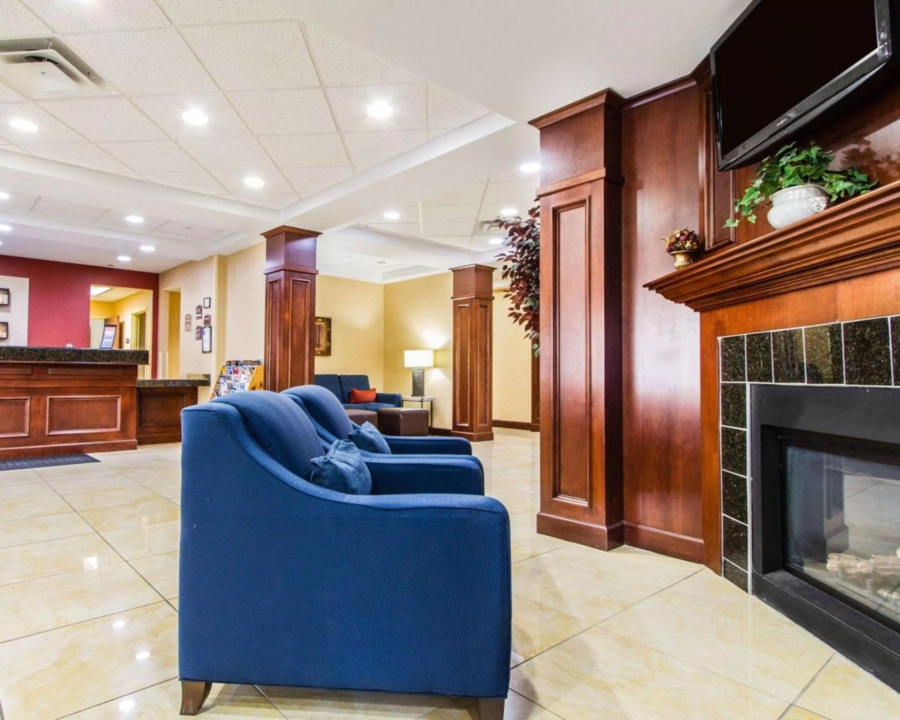 Lobby or reception in Comfort Inn & Suites Scarborough-Portland