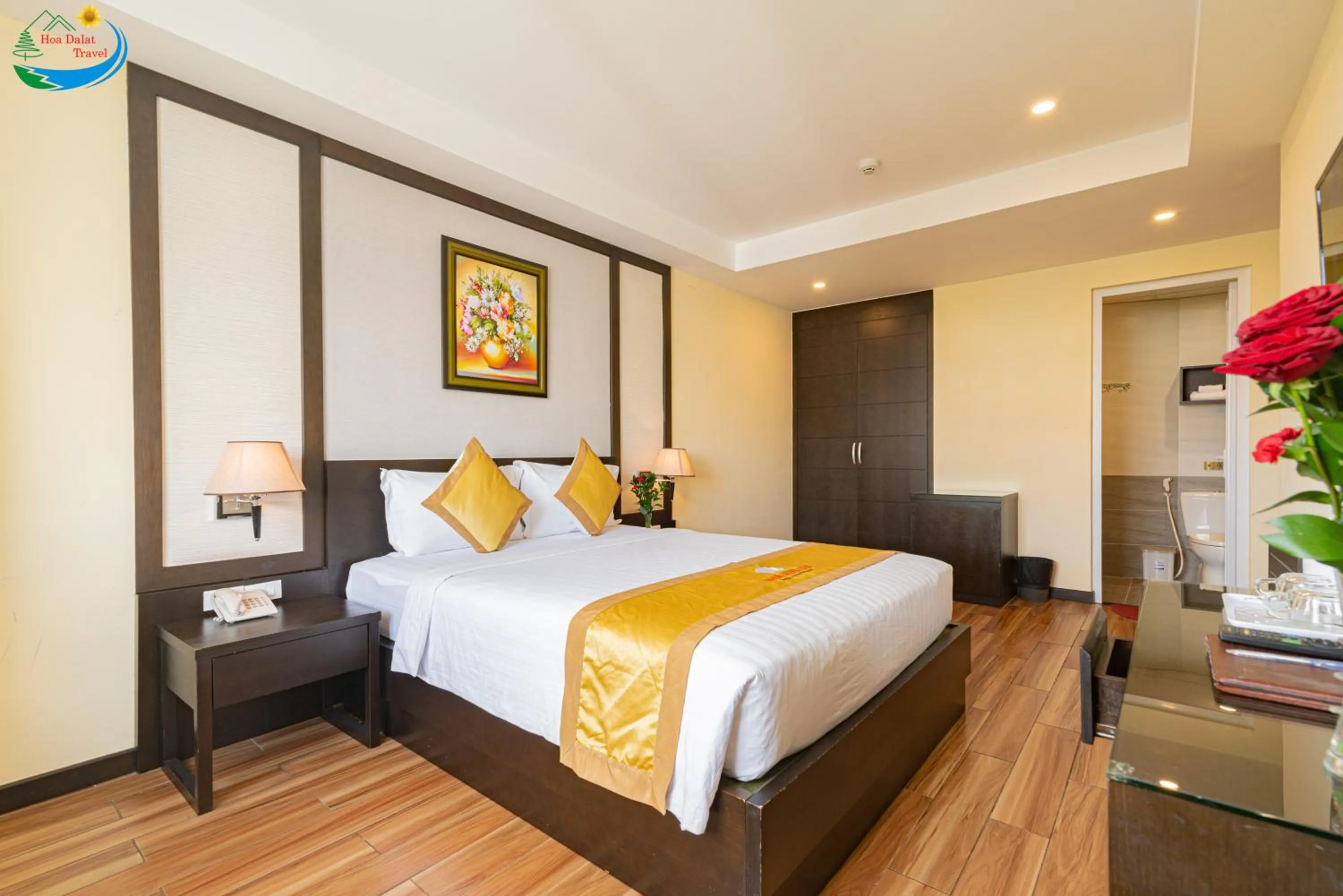 Bed in Hoang Minh Chau Ba Trieu Hotel