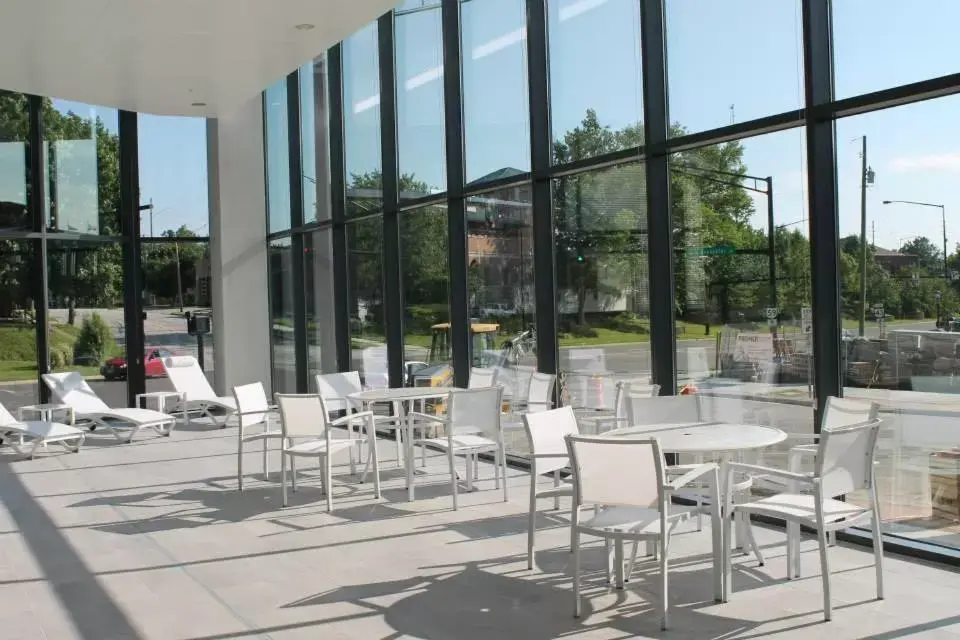 Pool view, Restaurant/Places to Eat in Kent State University Hotel and Conference Center