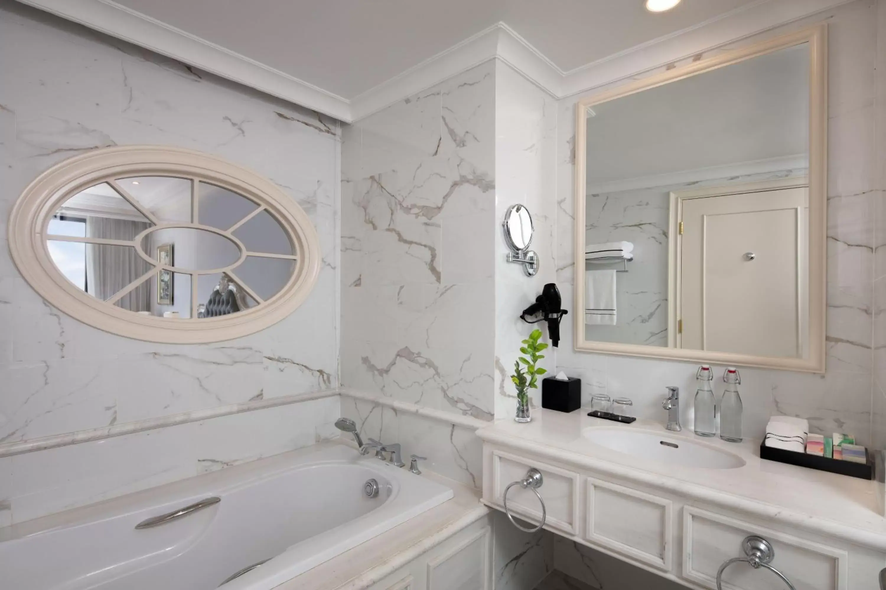 Bathroom in Melia Vinpearl Quang Binh