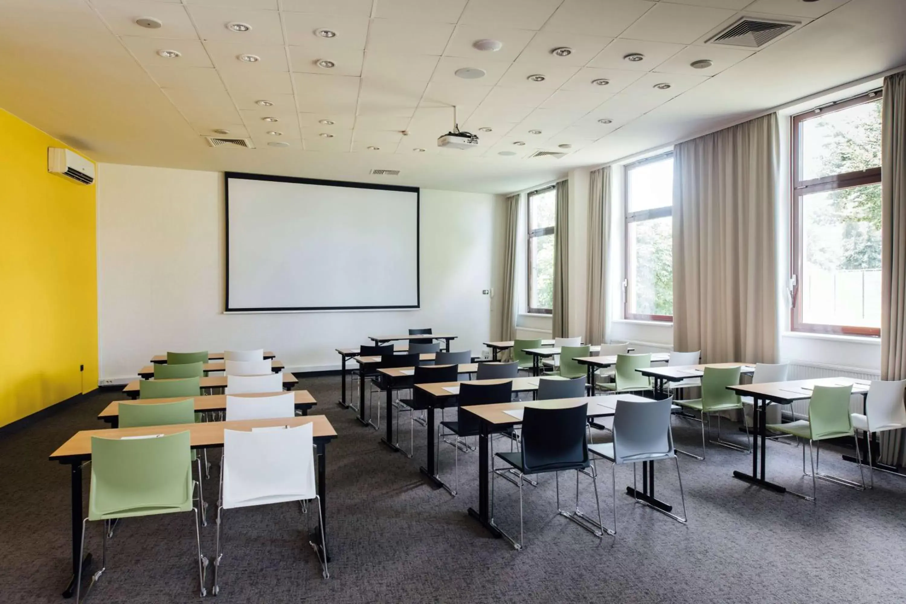 Meeting/conference room in Vienna House Easy by Wyndham Cracow