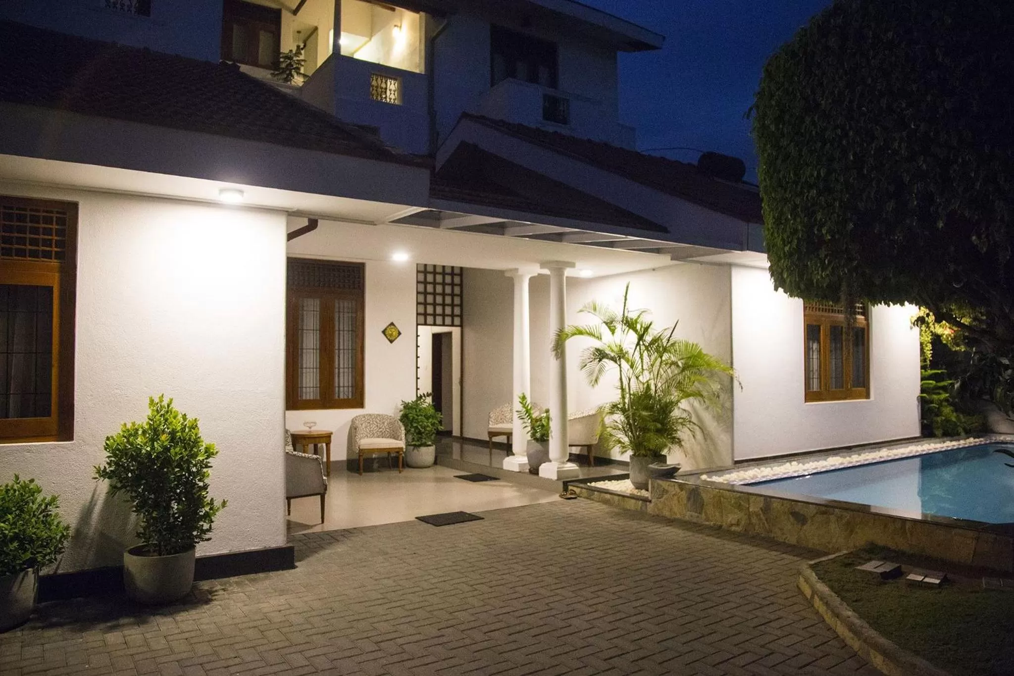 Property building in Suriya Arana