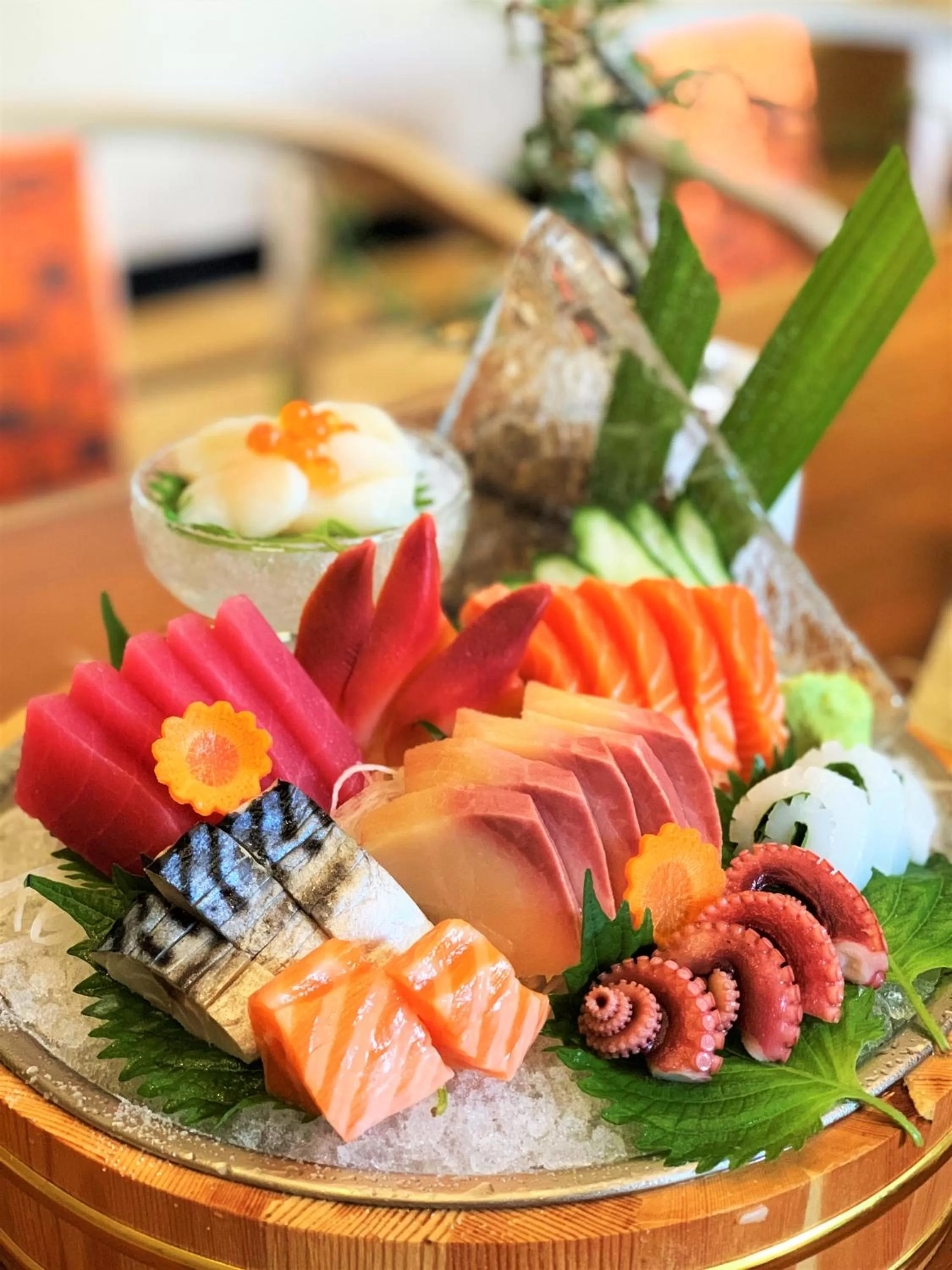 Restaurant/places to eat in Chatrium Hotel Royal Lake Yangon