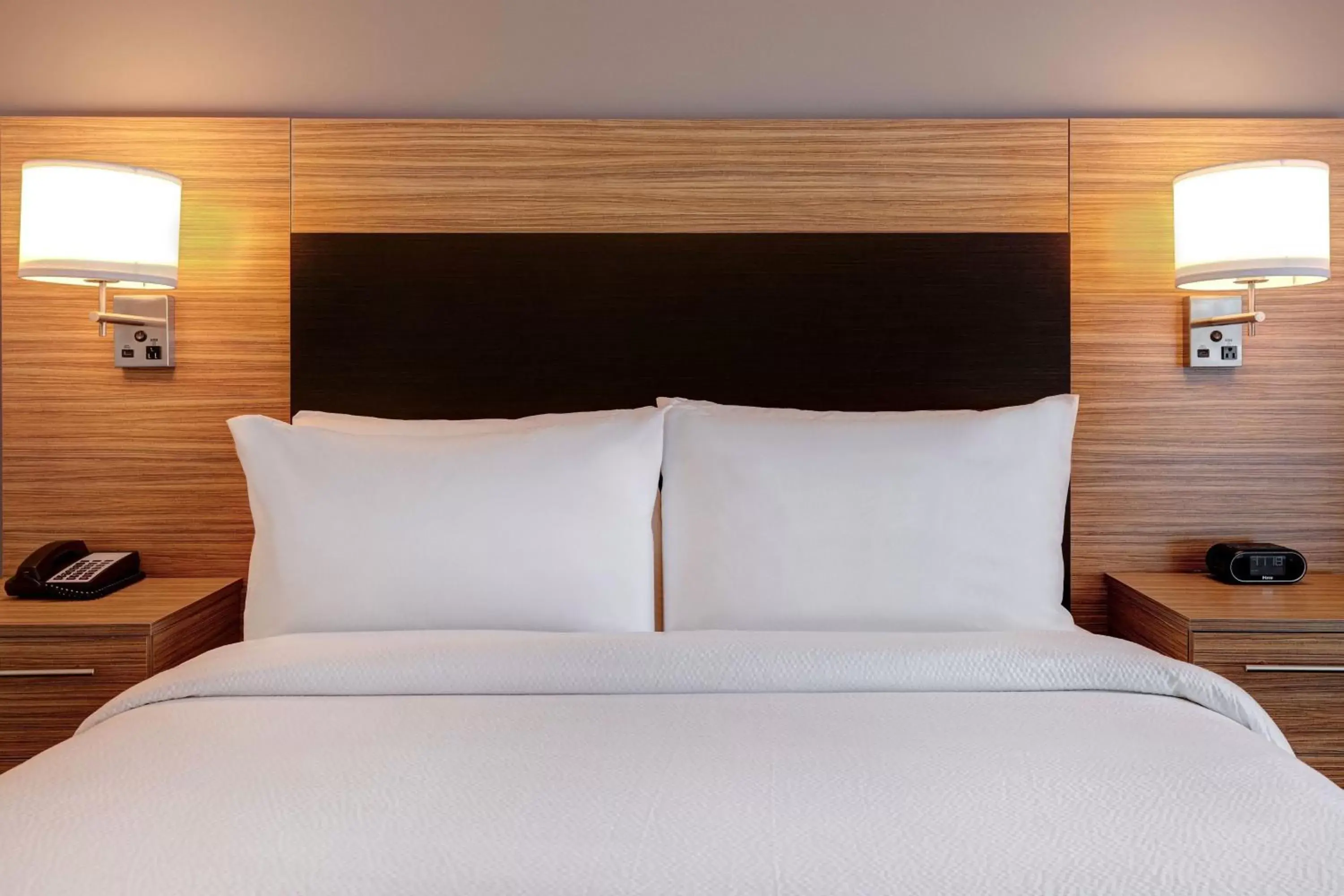 Bedroom, Bed in TownePlace Suites by Marriott Monroe