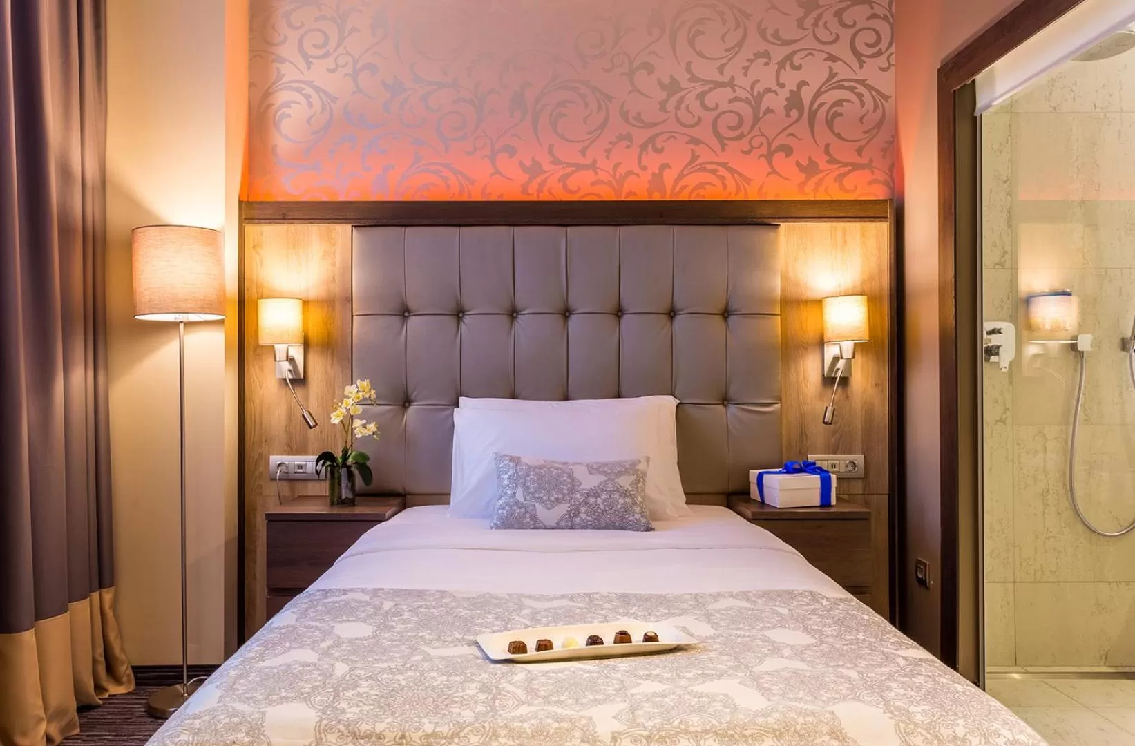 Pets, Bed in Admiral Hotel