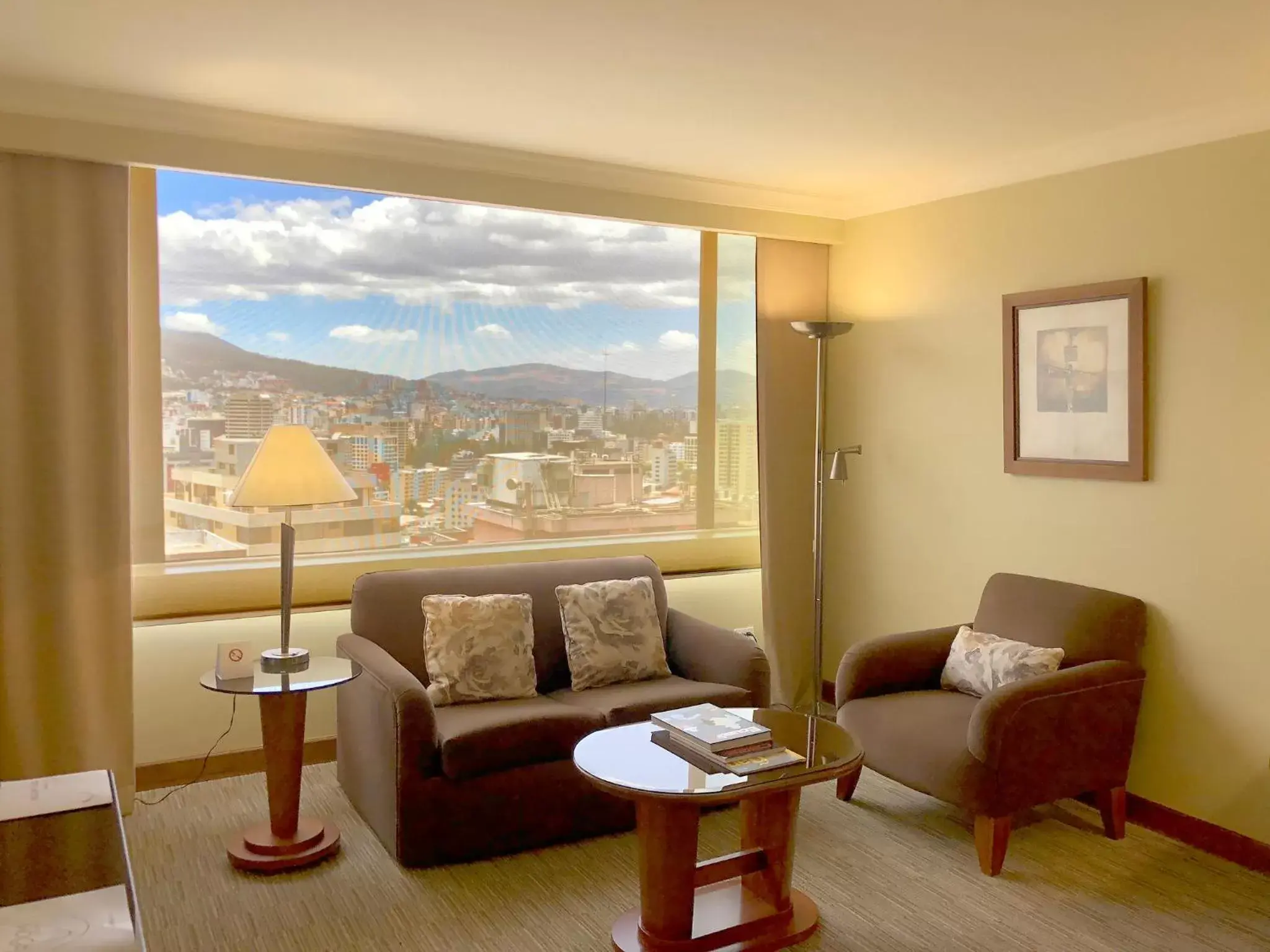 Seating Area in Swissotel Quito