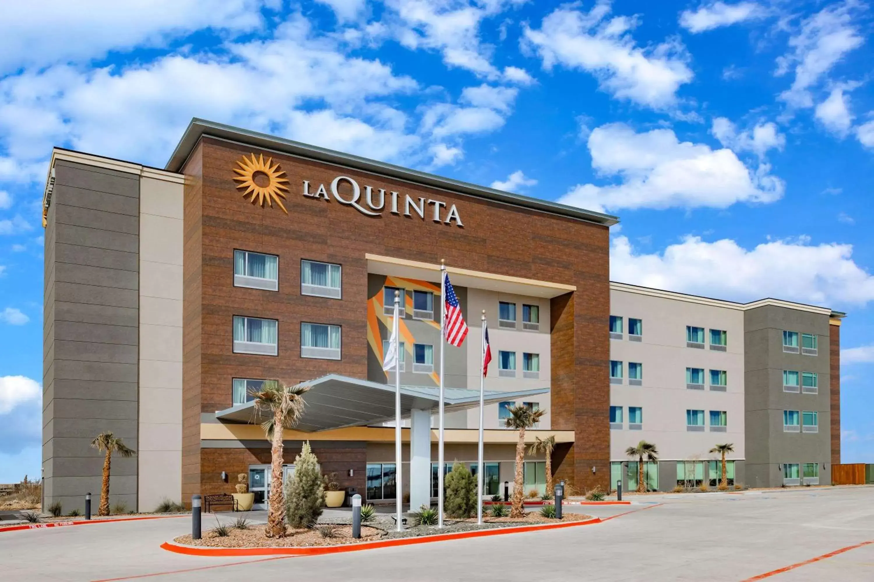 Property building in La Quinta Inn & Suites by Wyndham Fort Stockton Northeast