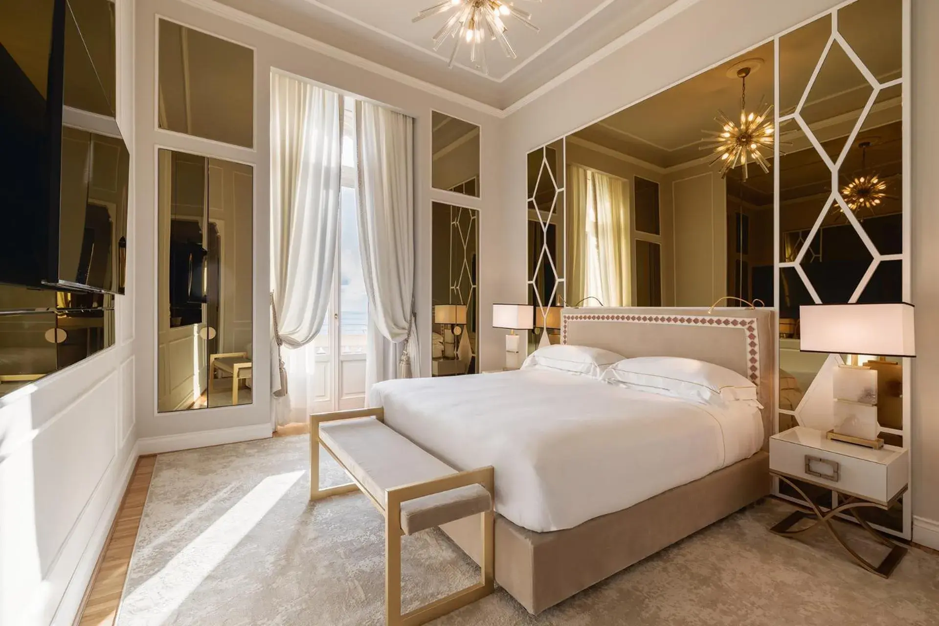 Bedroom, Bed in Grand Hotel Principe Di Piemonte