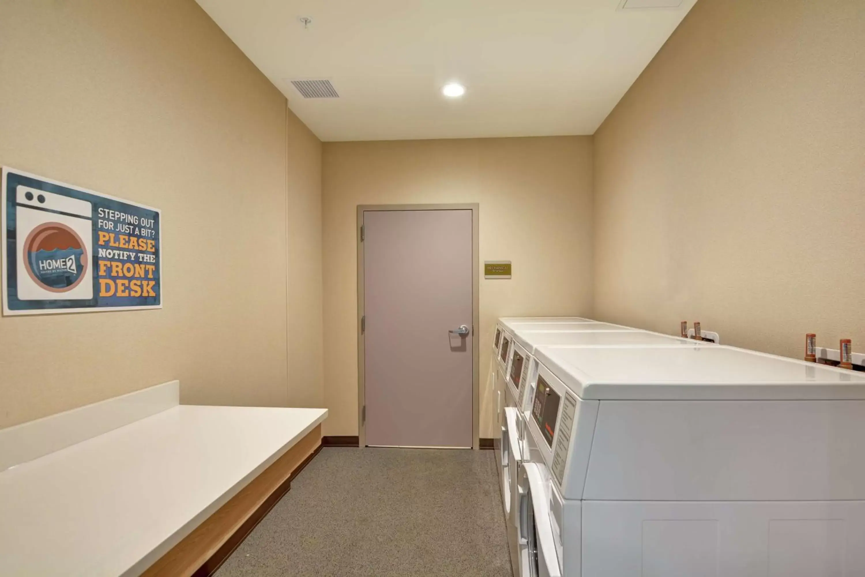 Property building, Kitchen/Kitchenette in Home2 Suites By Hilton Dayton Vandalia