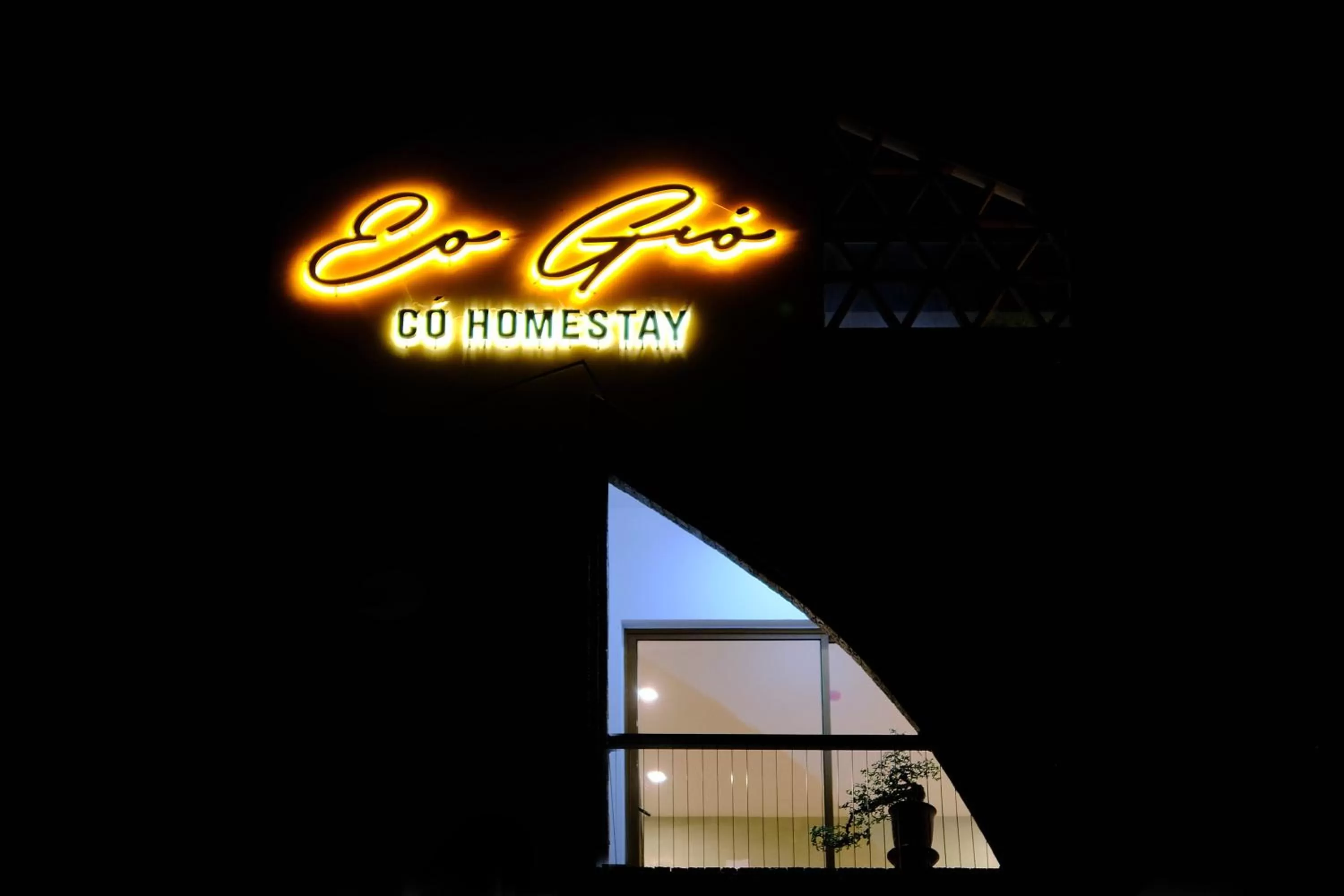 Night, Property Logo/Sign in Eo Gió Có Homestay