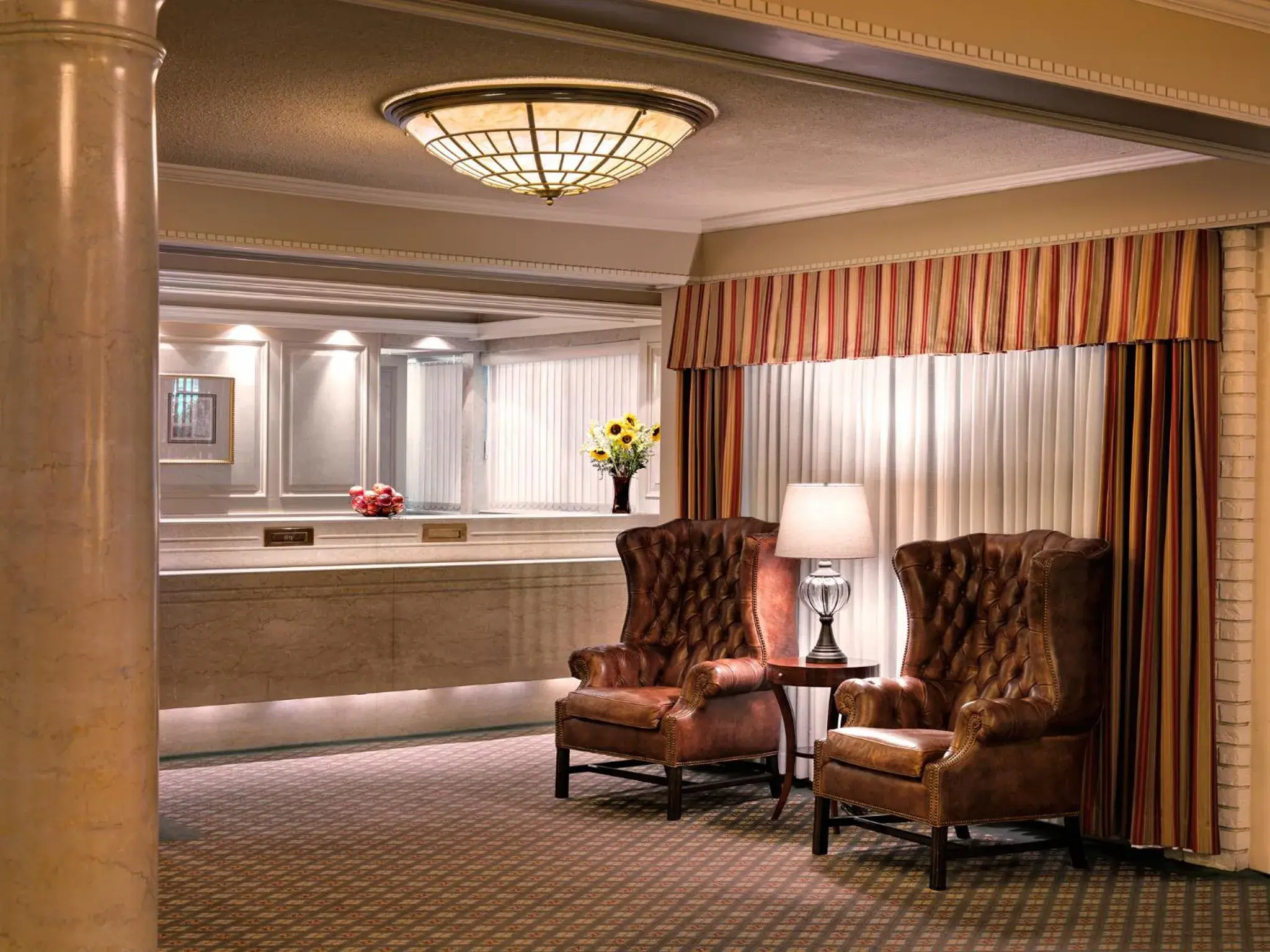 Lobby or reception, Seating Area in Royal Scot Suite Hotel