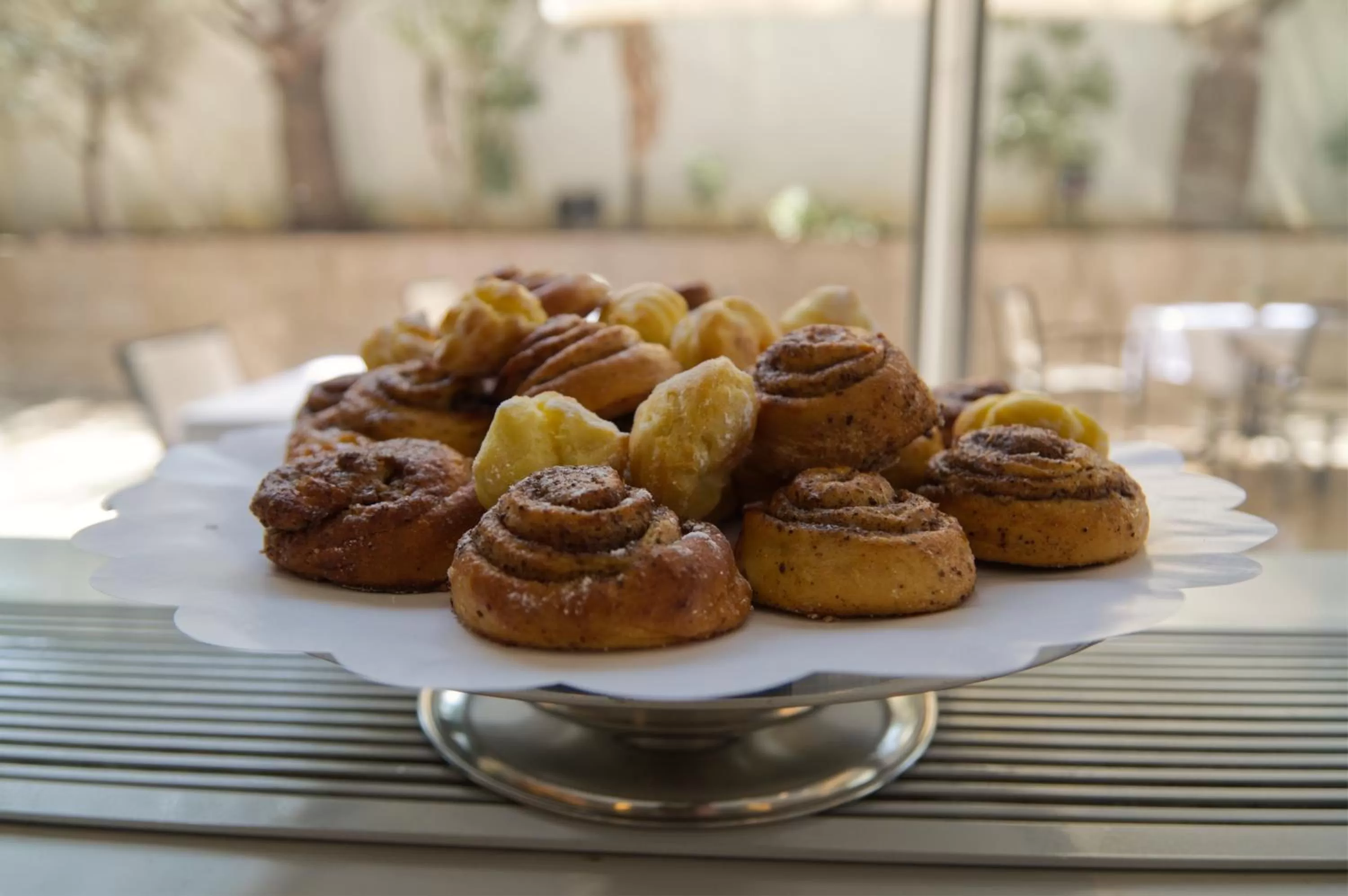 Food and drinks in Benjamin Business Hotel