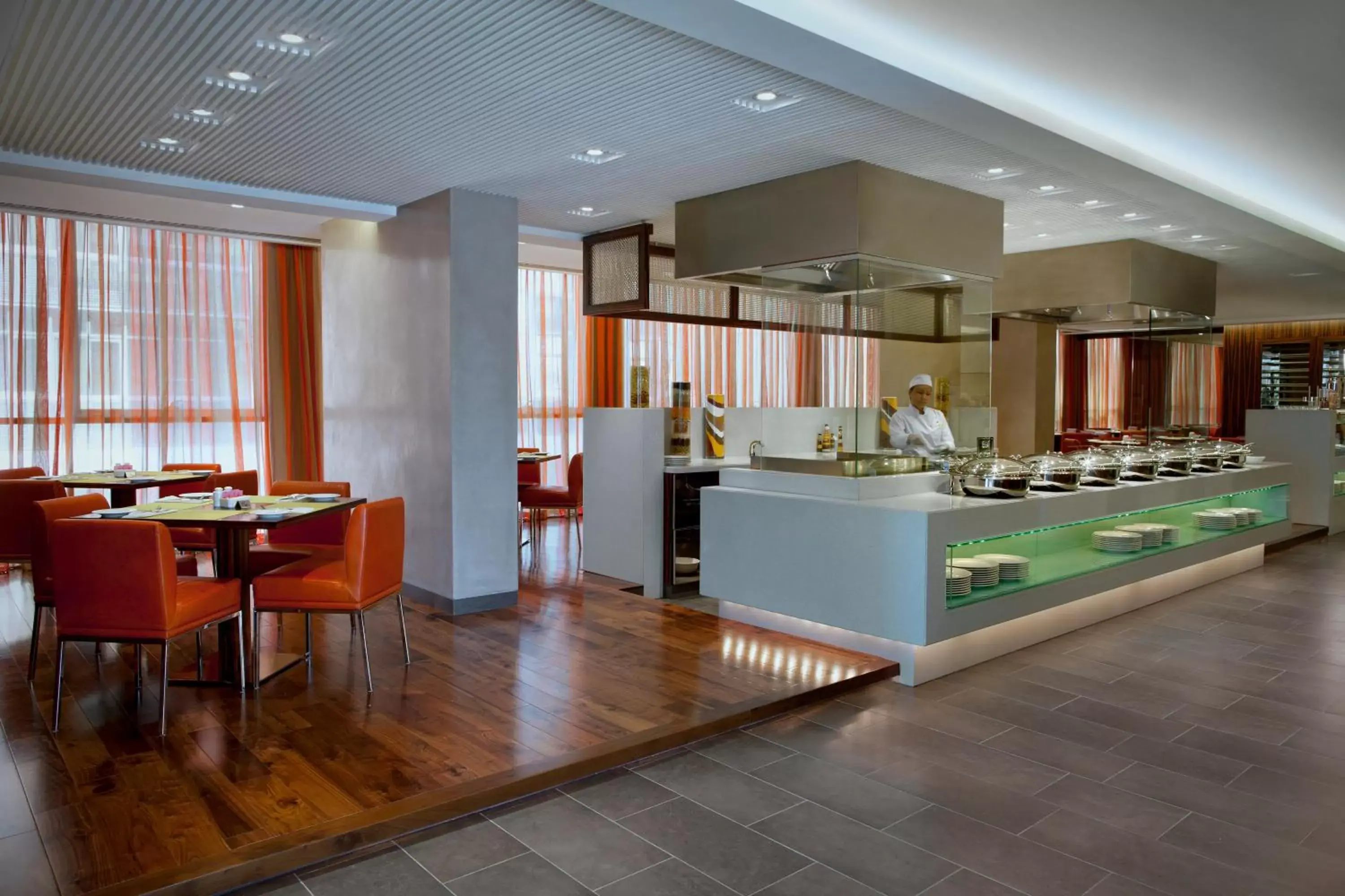 Restaurant/places to eat in Centro Al Manhal by Rotana Restaurant/places to eat in Centro Al Manhal by Rotana