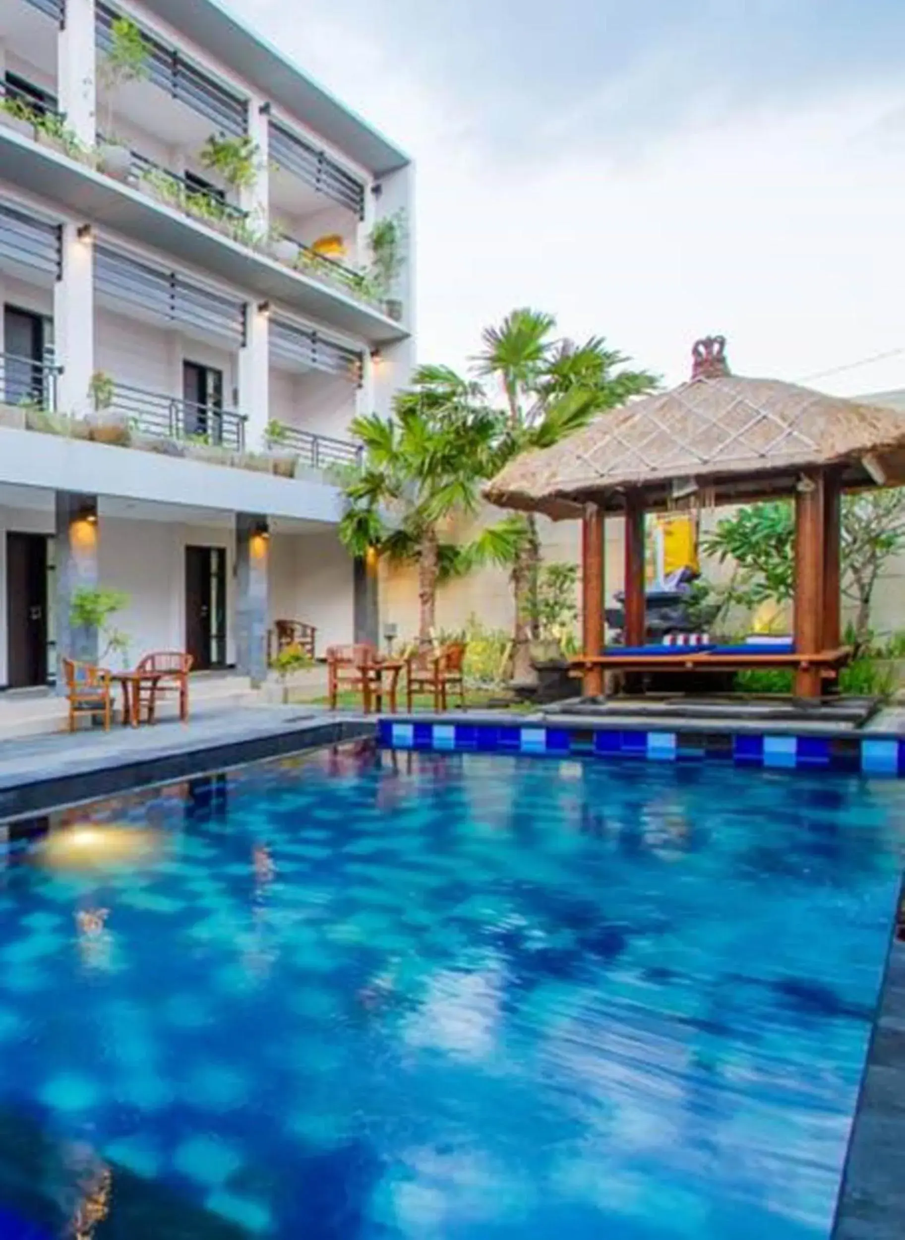 Swimming Pool in Mansu Hotel and Spa Legian