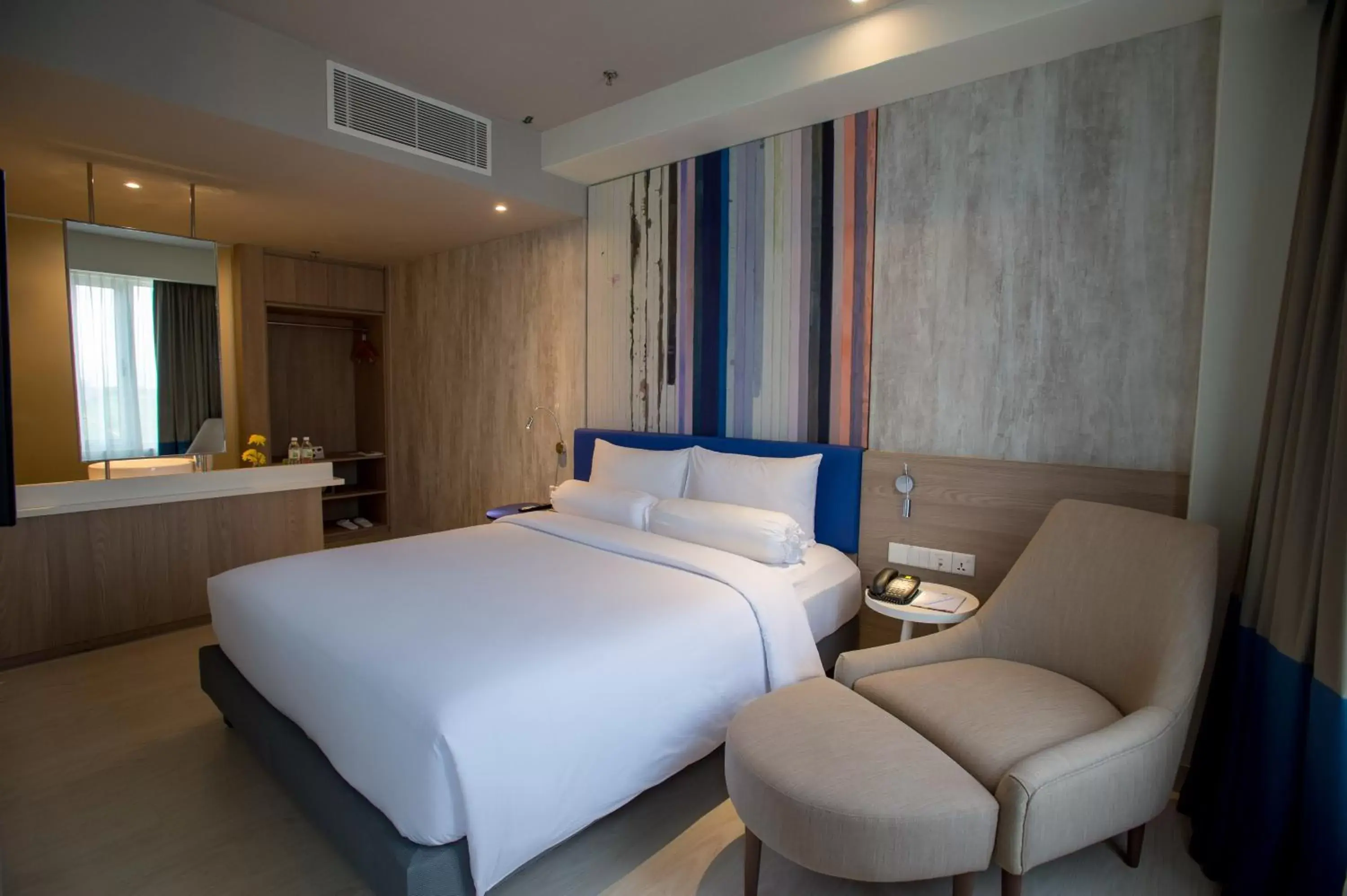 Photo of the whole room, Bed in ibis Styles Kuala Lumpur Sri Damansara