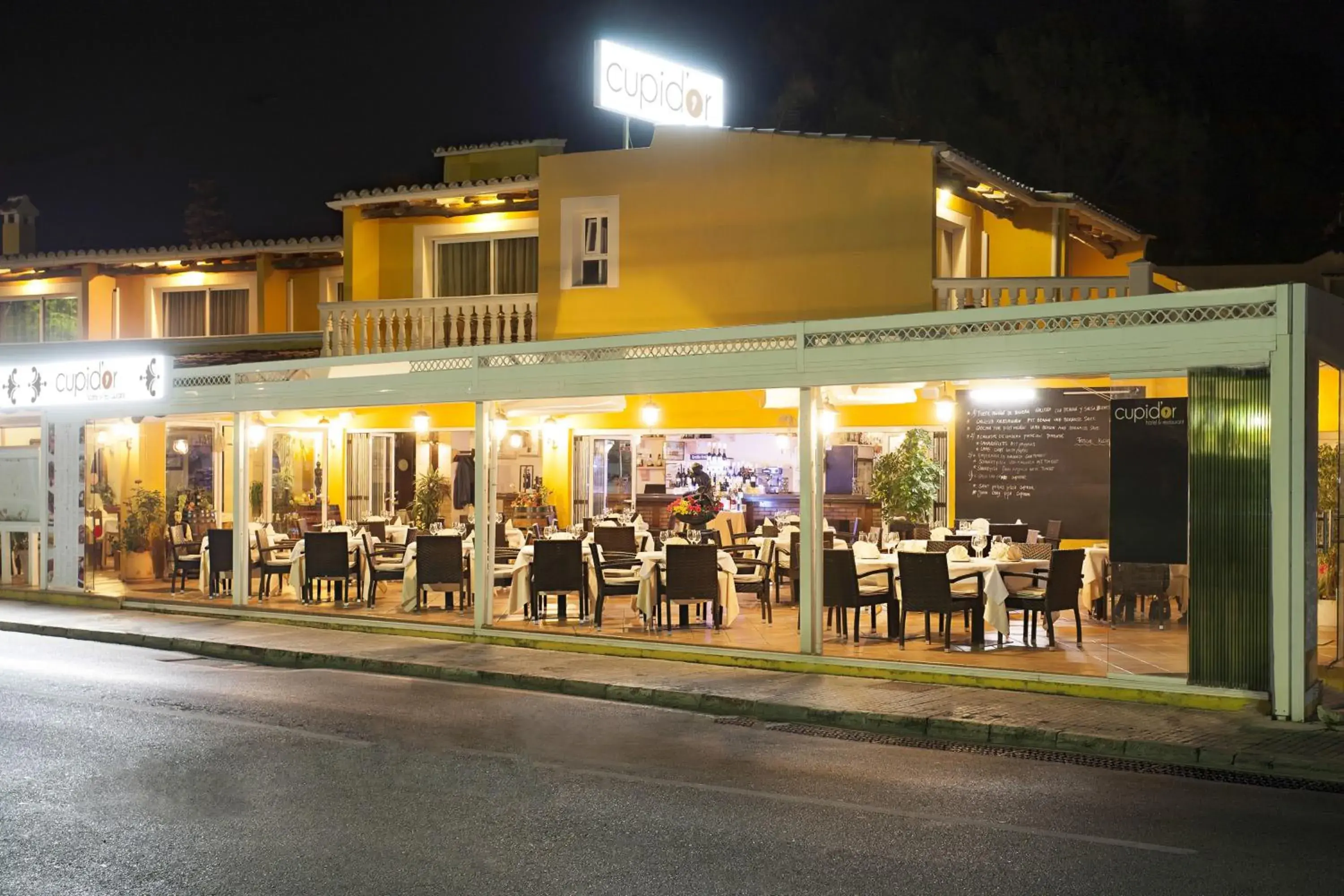 Facade/entrance in Hotel Cupidor Facade/entrance in Hotel Cupidor