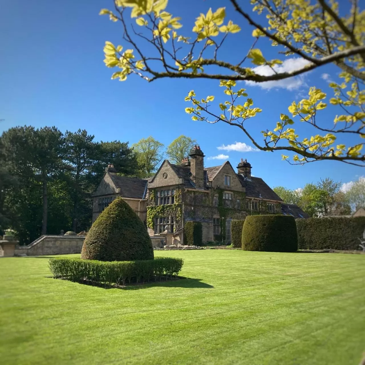 Garden, Property Building in Fischers Baslow Hall - Chatsworth