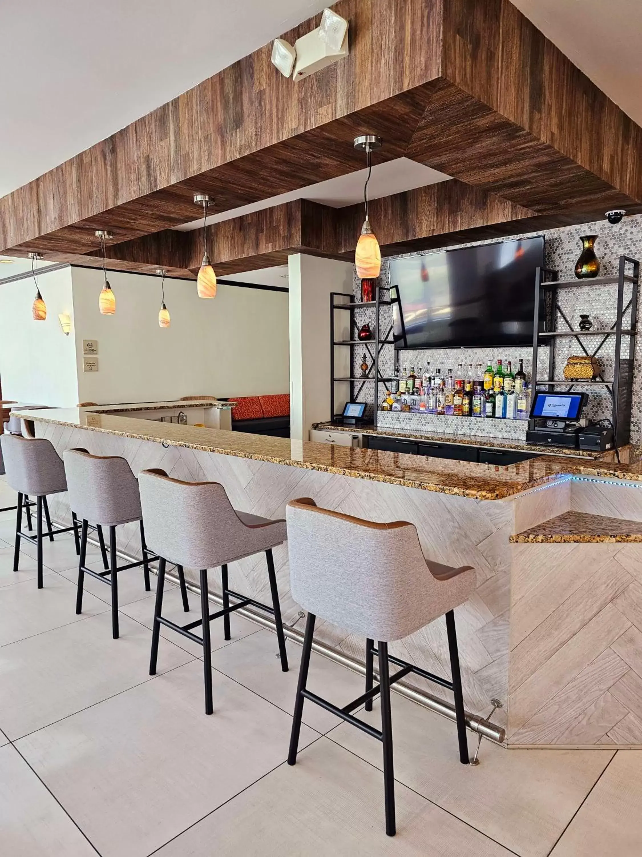 Lounge or bar, Restaurant/Places to Eat in Hilton Garden Inn Warner Robins