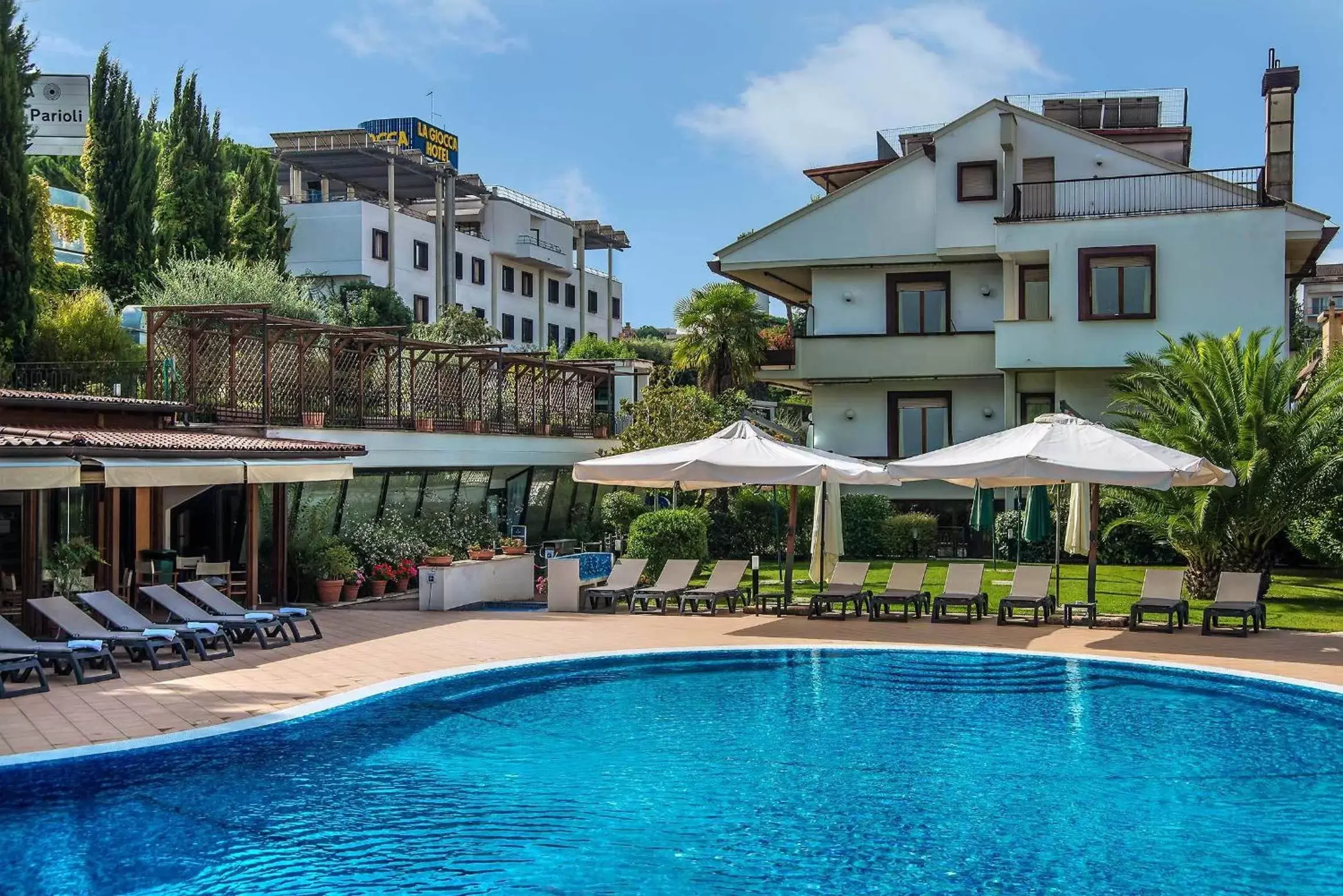 Swimming pool, Property Building in Hotel La Giocca