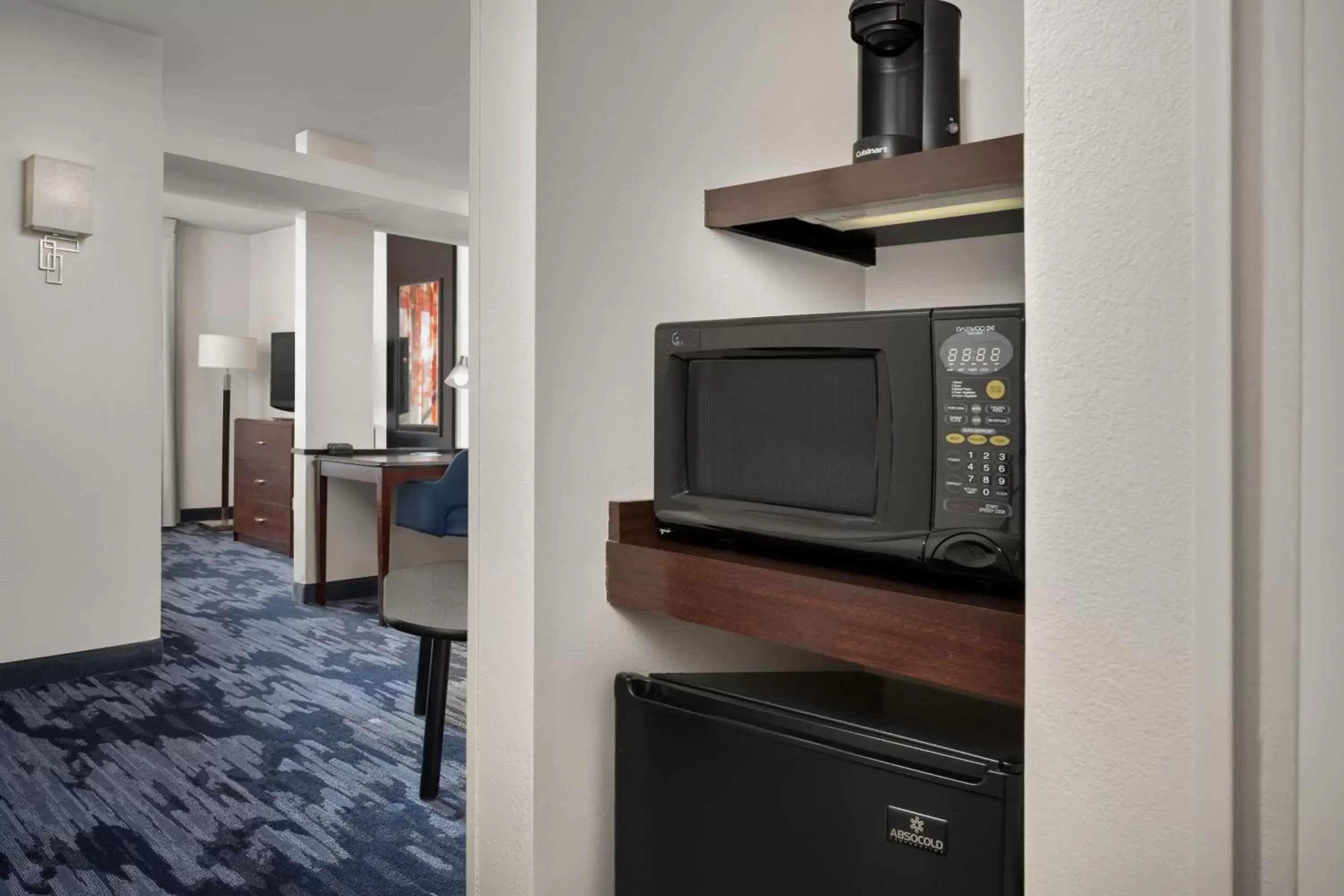 Photo of the whole room, TV/Entertainment Center in Fairfield by Marriott Tacoma Puyallup