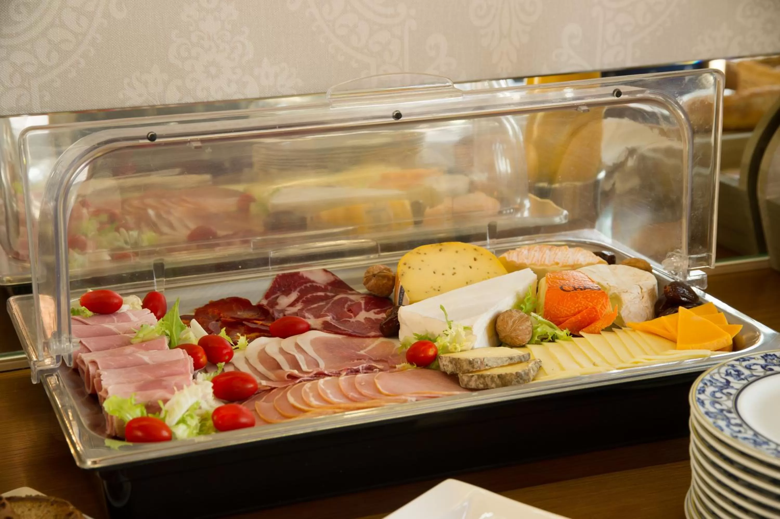 Buffet breakfast in Hotel Eden