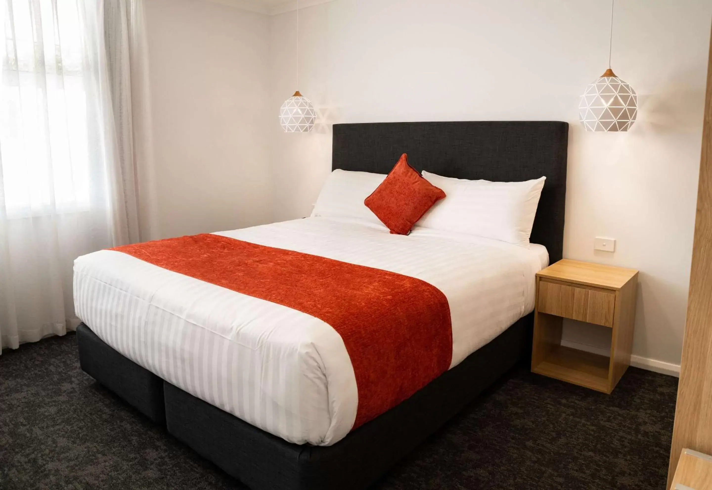 Bedroom, Bed in Econo Lodge Mildura