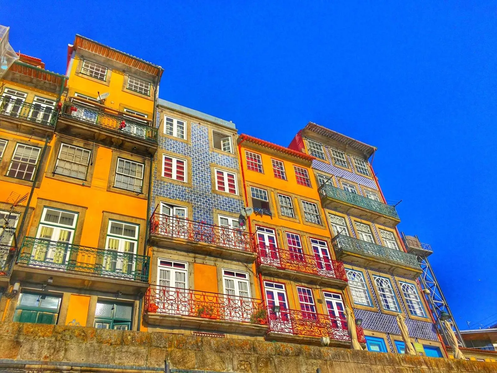 Neighbourhood in The Rex Hotel Porto