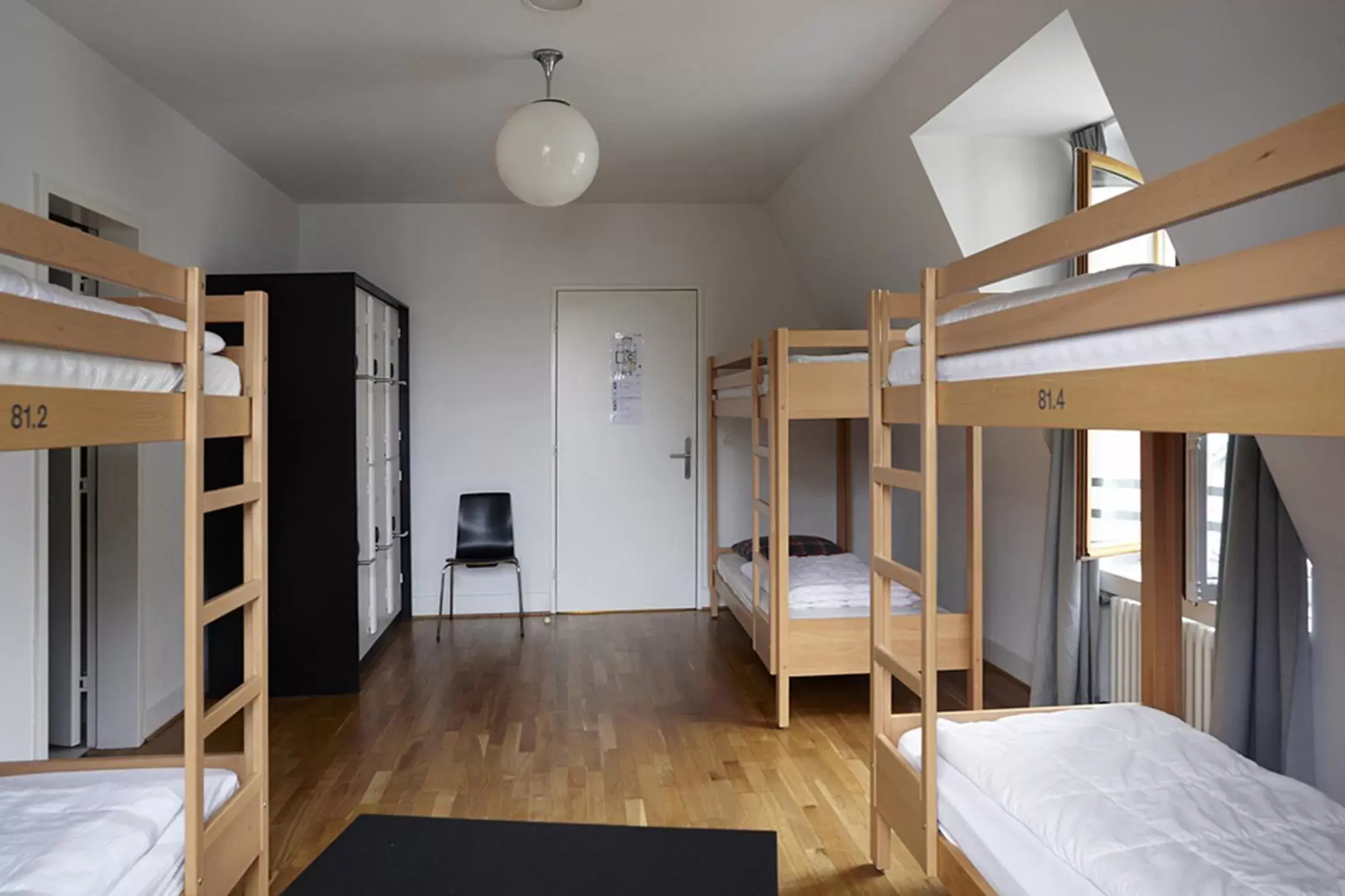 Bedroom, Bed in Geneva Hostel Bedroom, Bed in Geneva Hostel