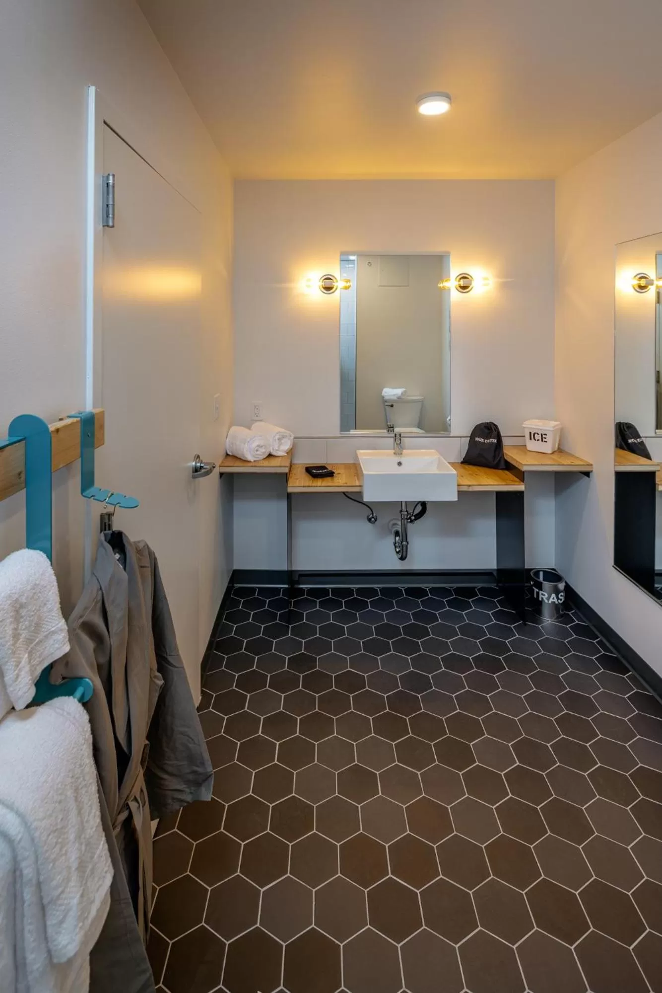 Bathroom in The Wren