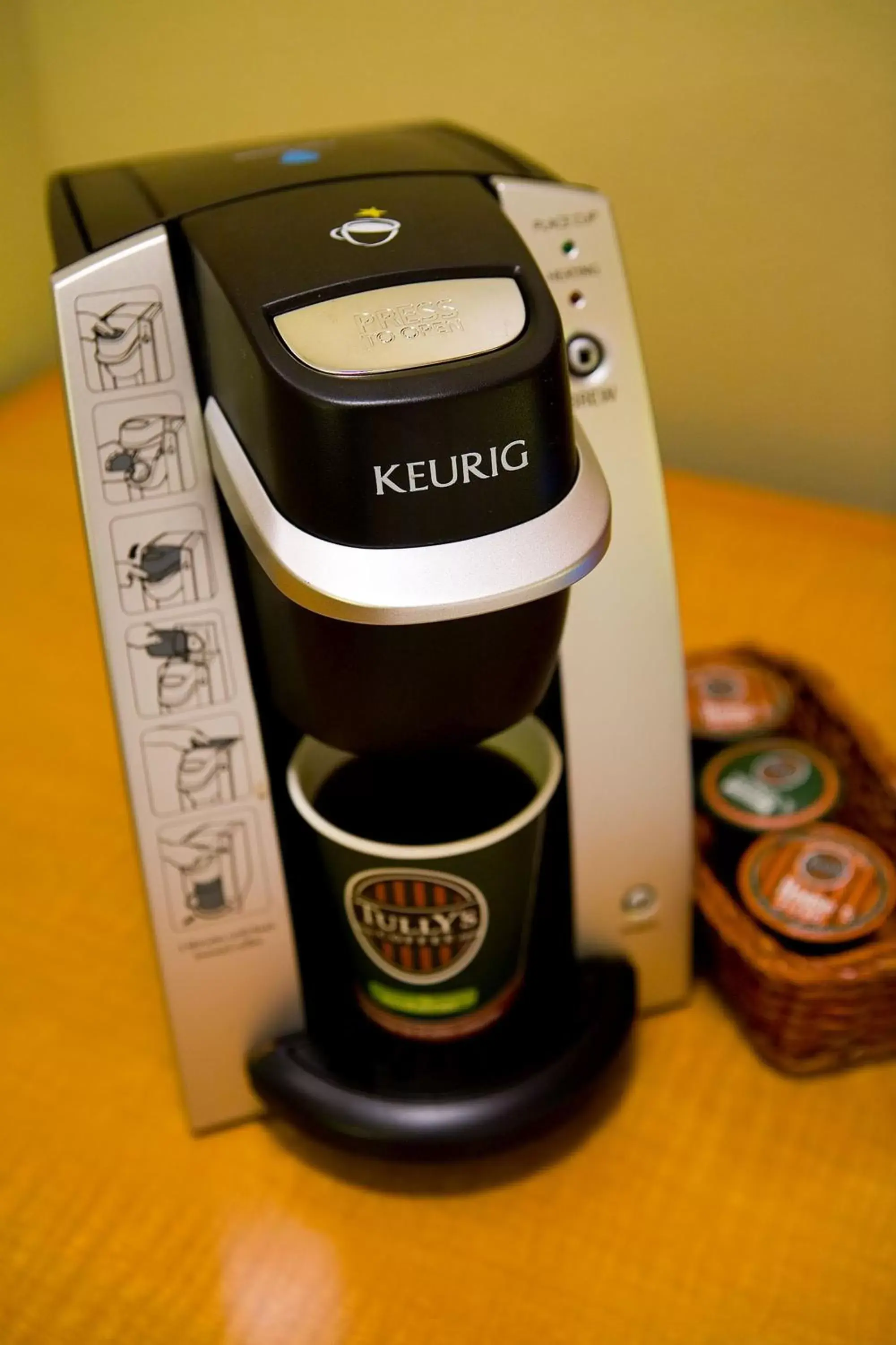 Coffee/tea facilities in The Marina Inn