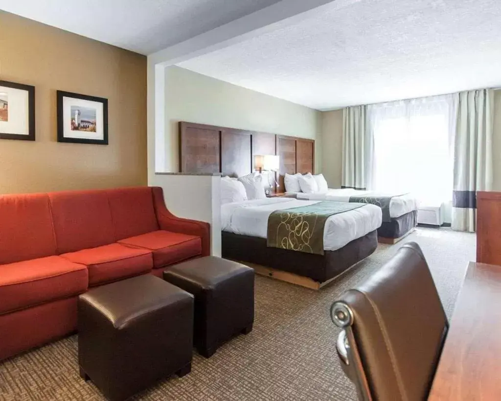 Queen Suite with Two Queen Beds - Accessible/Non-Smoking in Comfort Suites Boise Airport