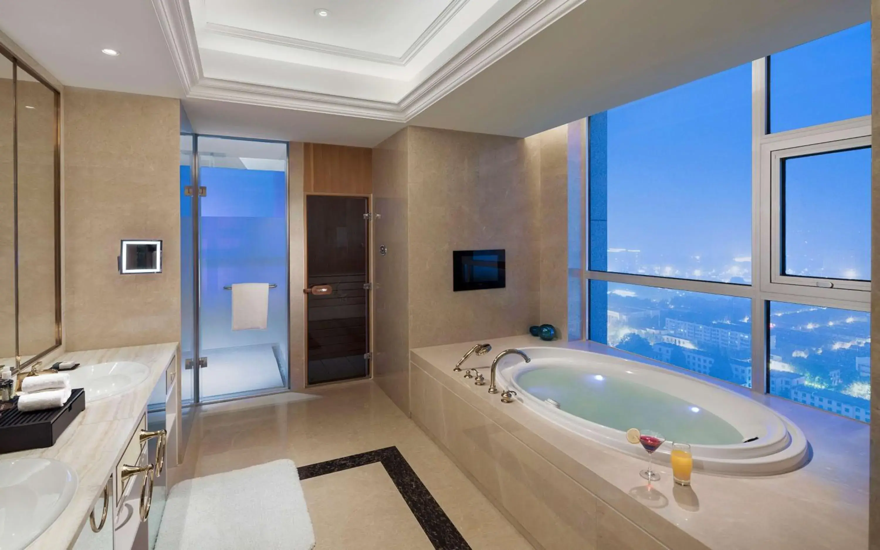 Bathroom in DoubleTree by Hilton Hotel Qingdao-Jimo Ancient City