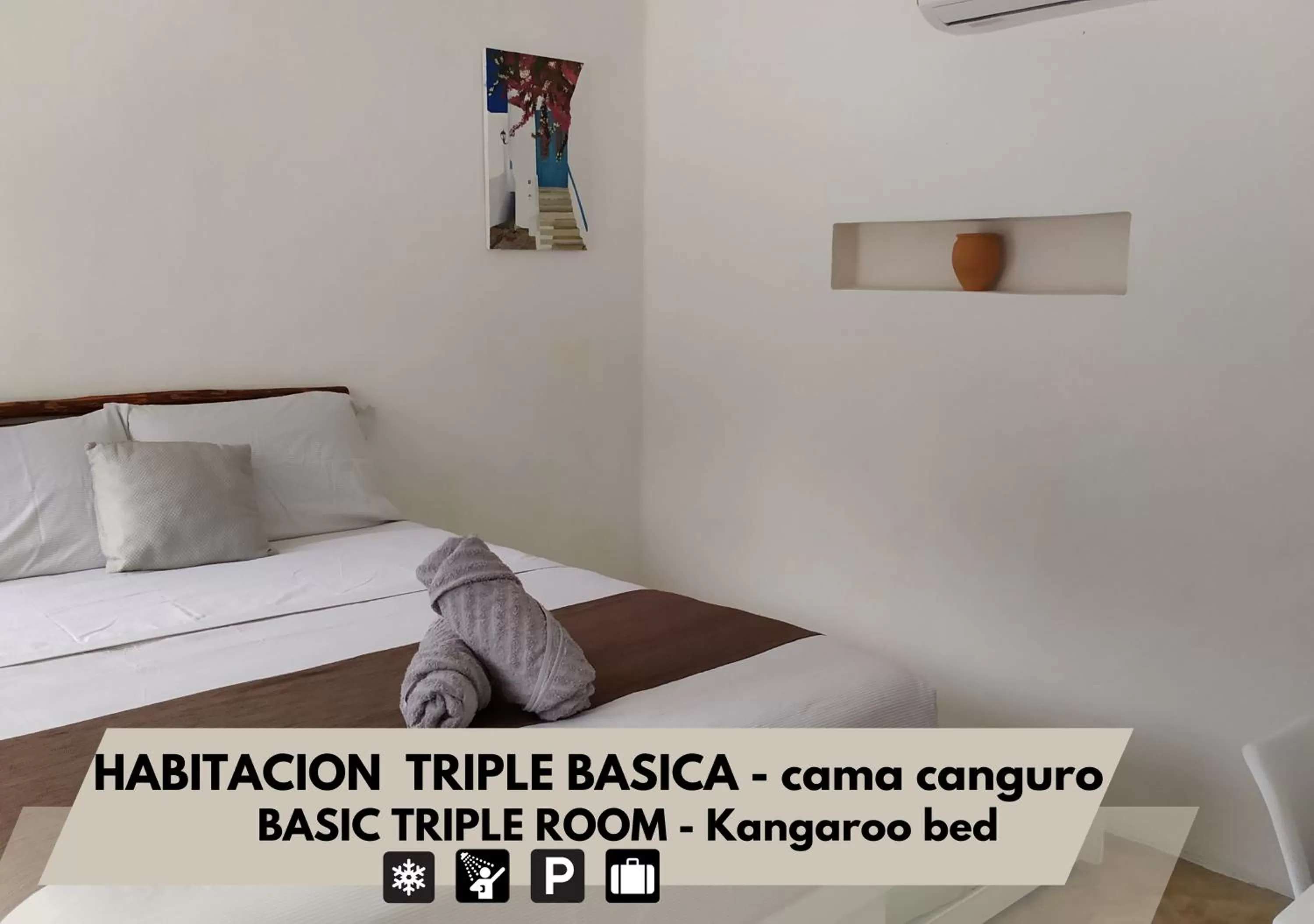 Basic Triple Room in Hotel Posada Mykonos