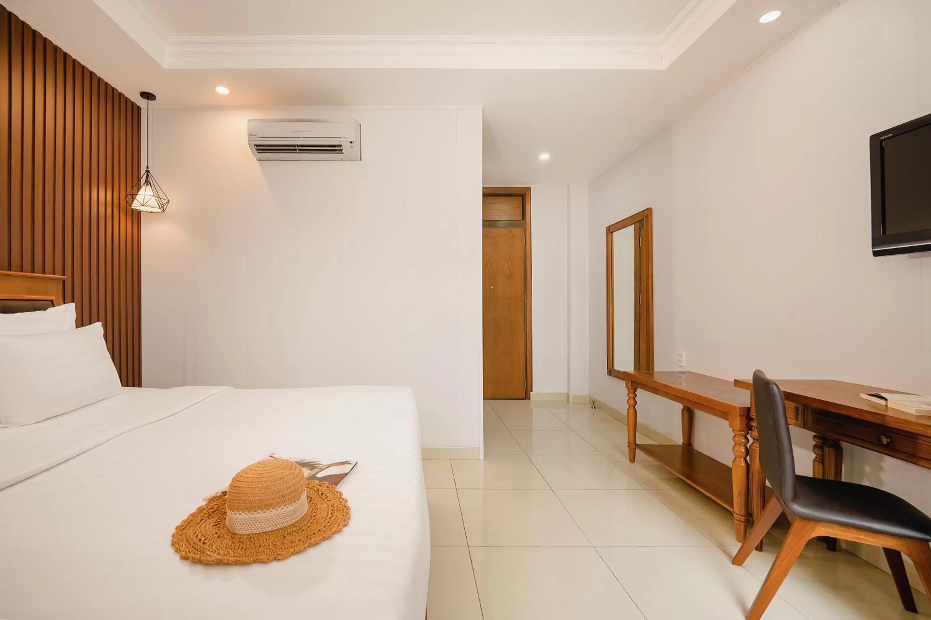 Communal lounge/ TV room in Tuong Vy Ben Thanh Hotel