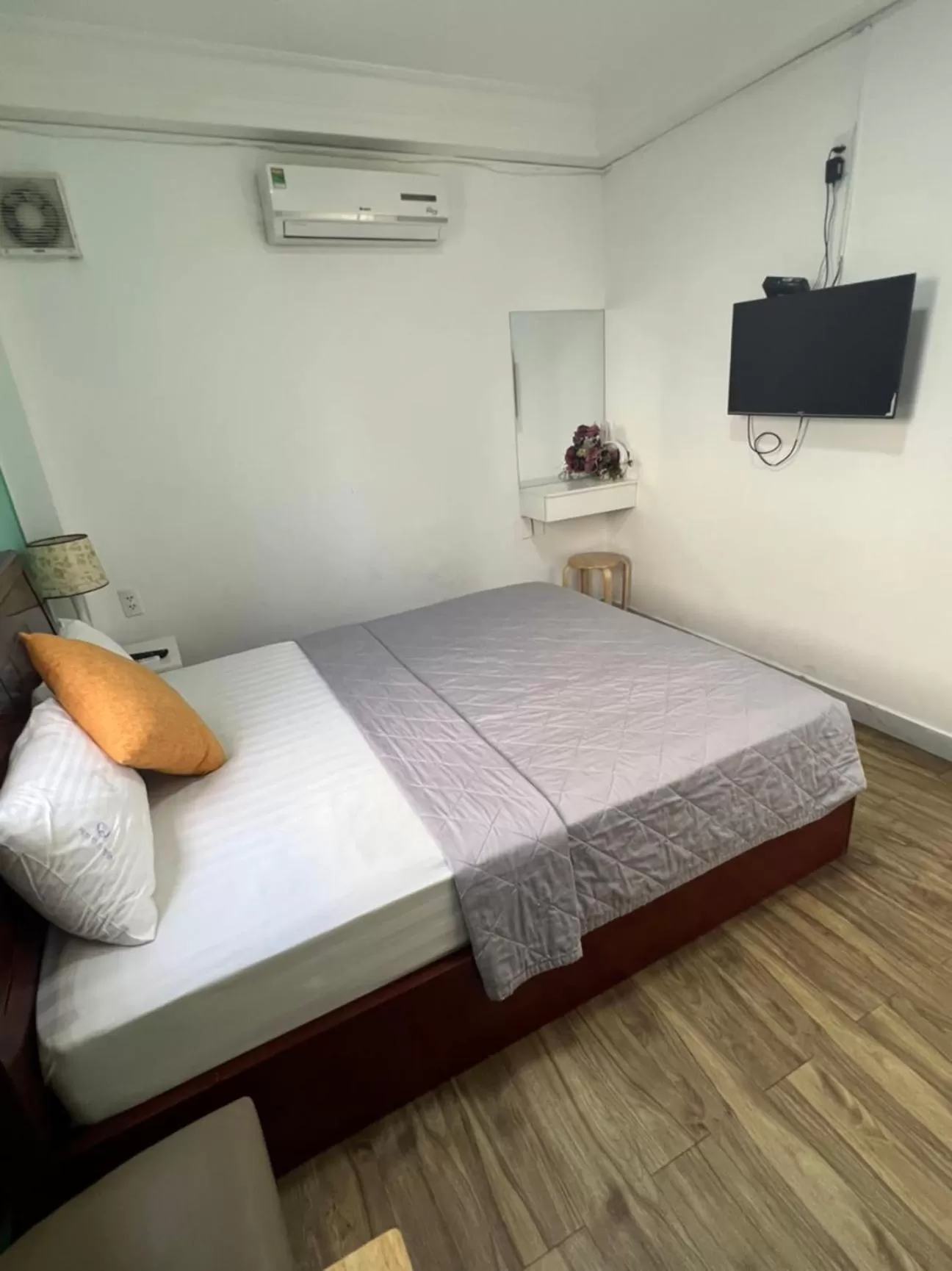 Communal lounge/ TV room, Bed in Nouveau Happy Inn - Bến Thành