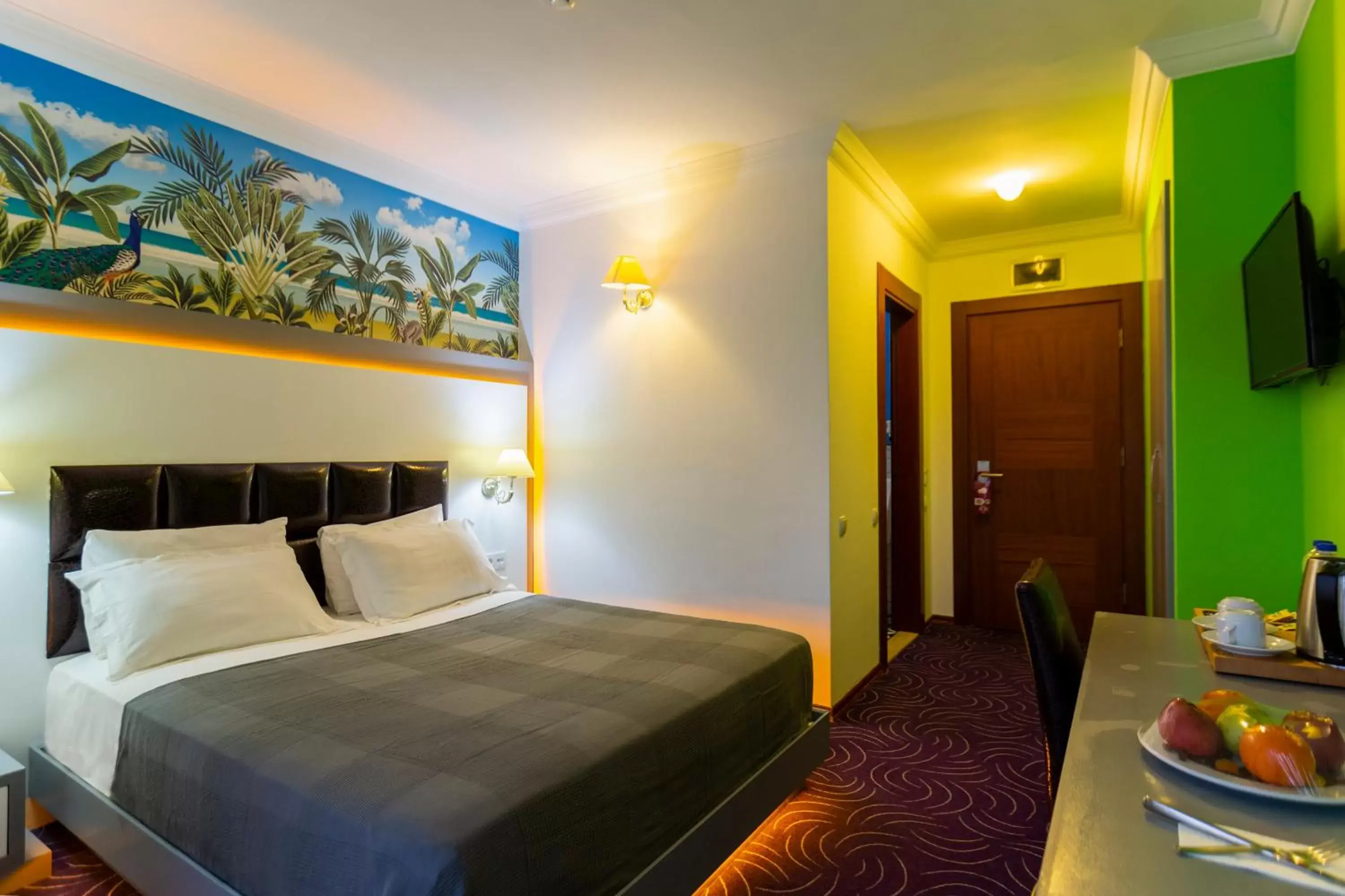 Bed in Mene City Hotel