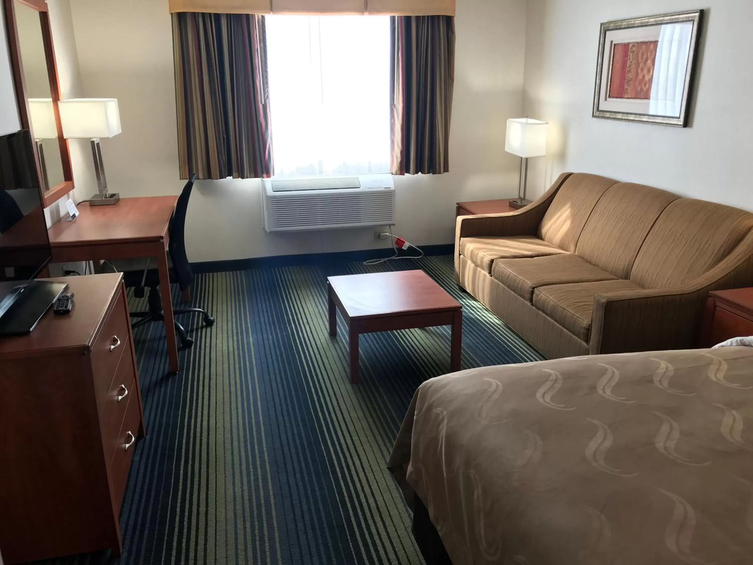 King Room with Sofa-Bed- Non-Smoking in Quality Inn Denver Westminster