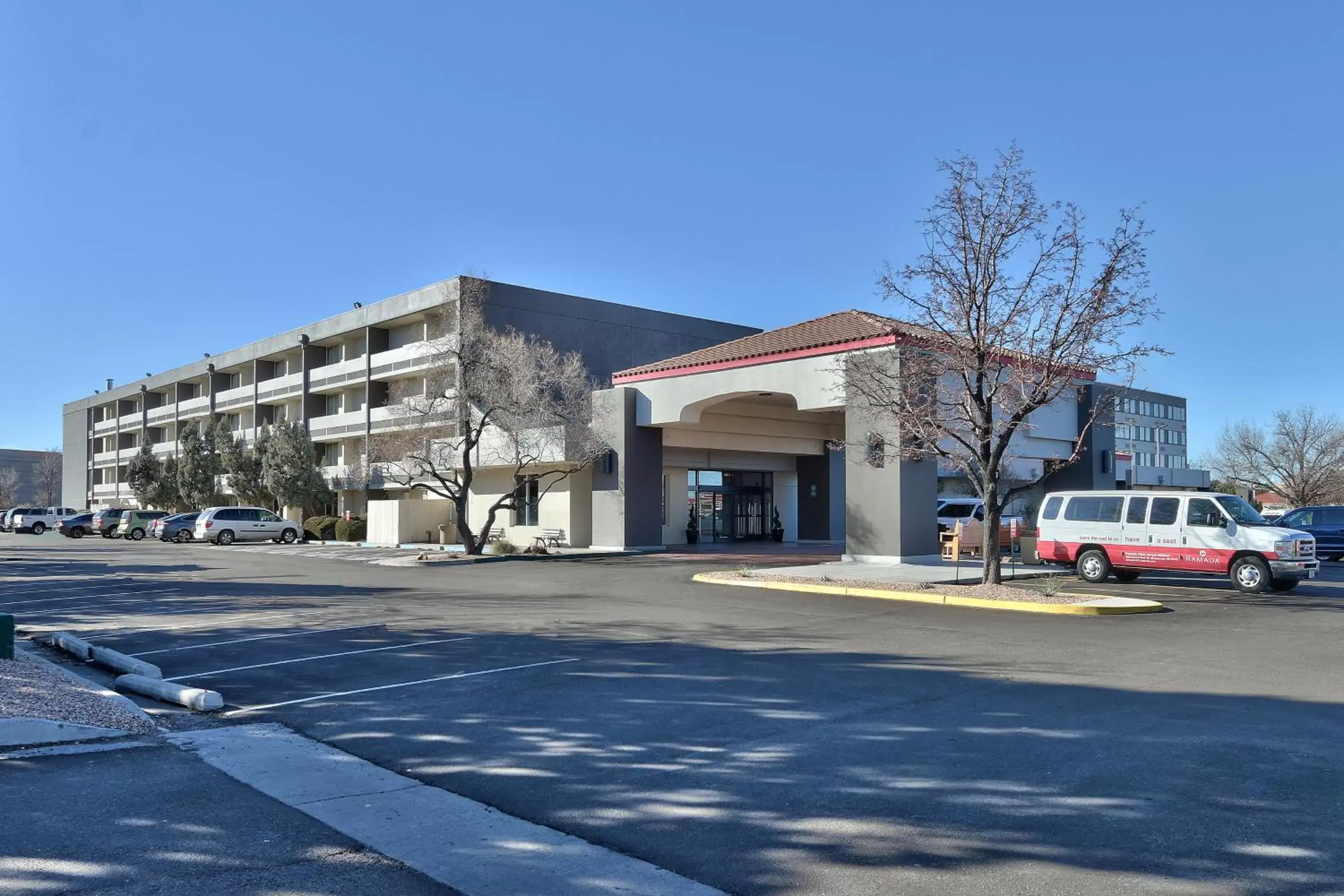 Property Building in Ramada by Wyndham Albuquerque Midtown