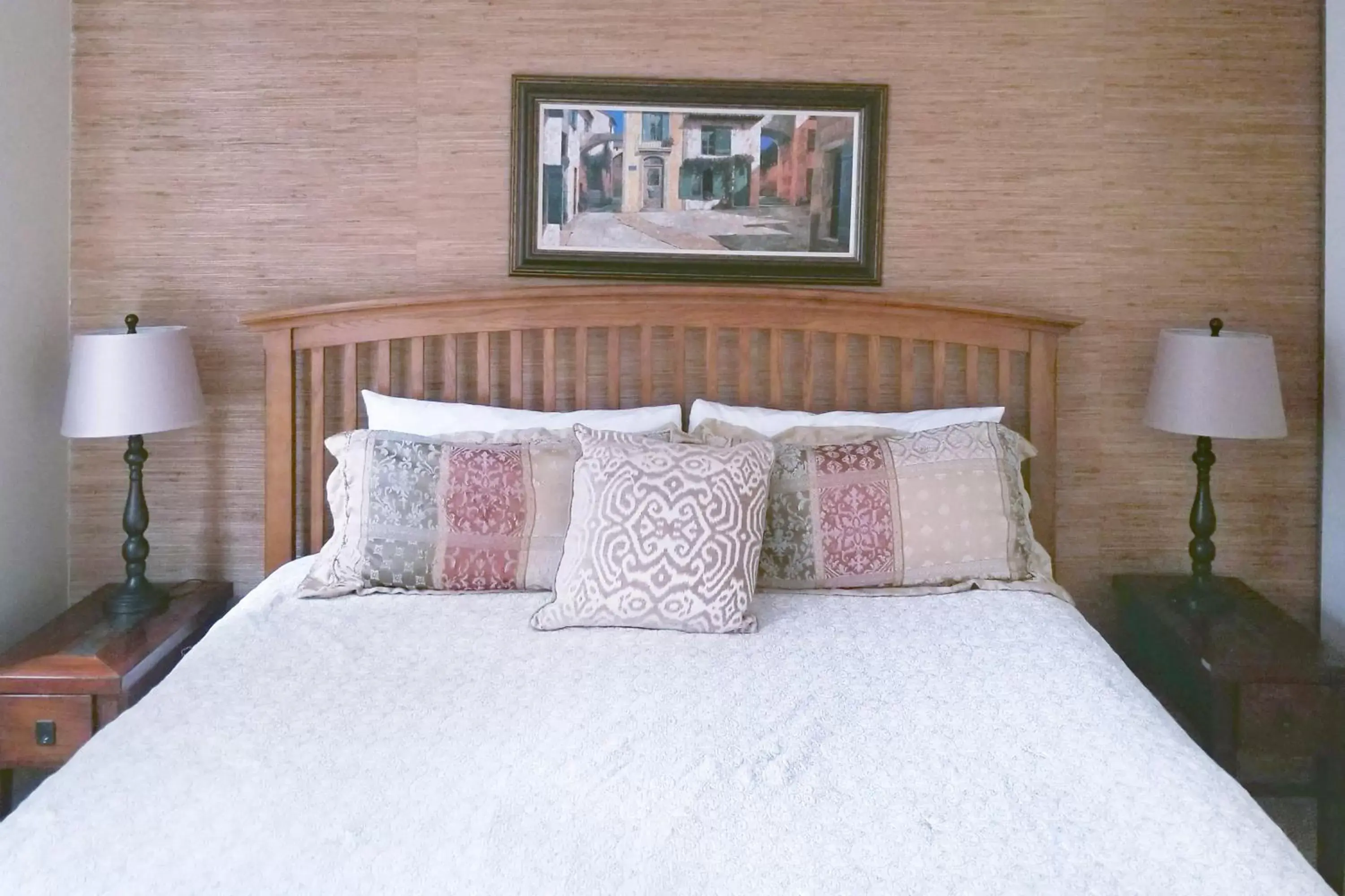 Bedroom, Bed in Ocean Terrace Condominiums