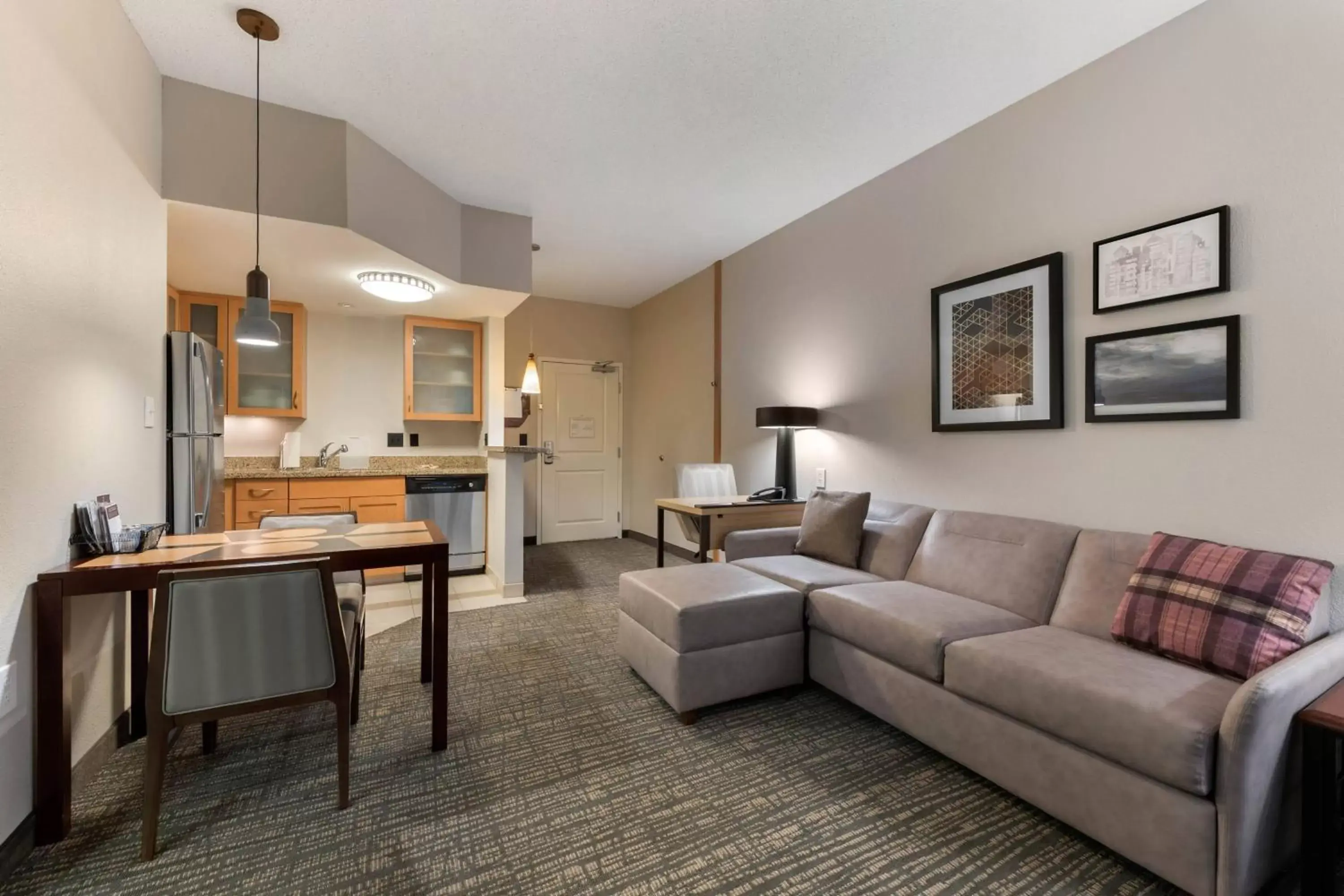 Living room, Seating Area in Residence Inn Columbus