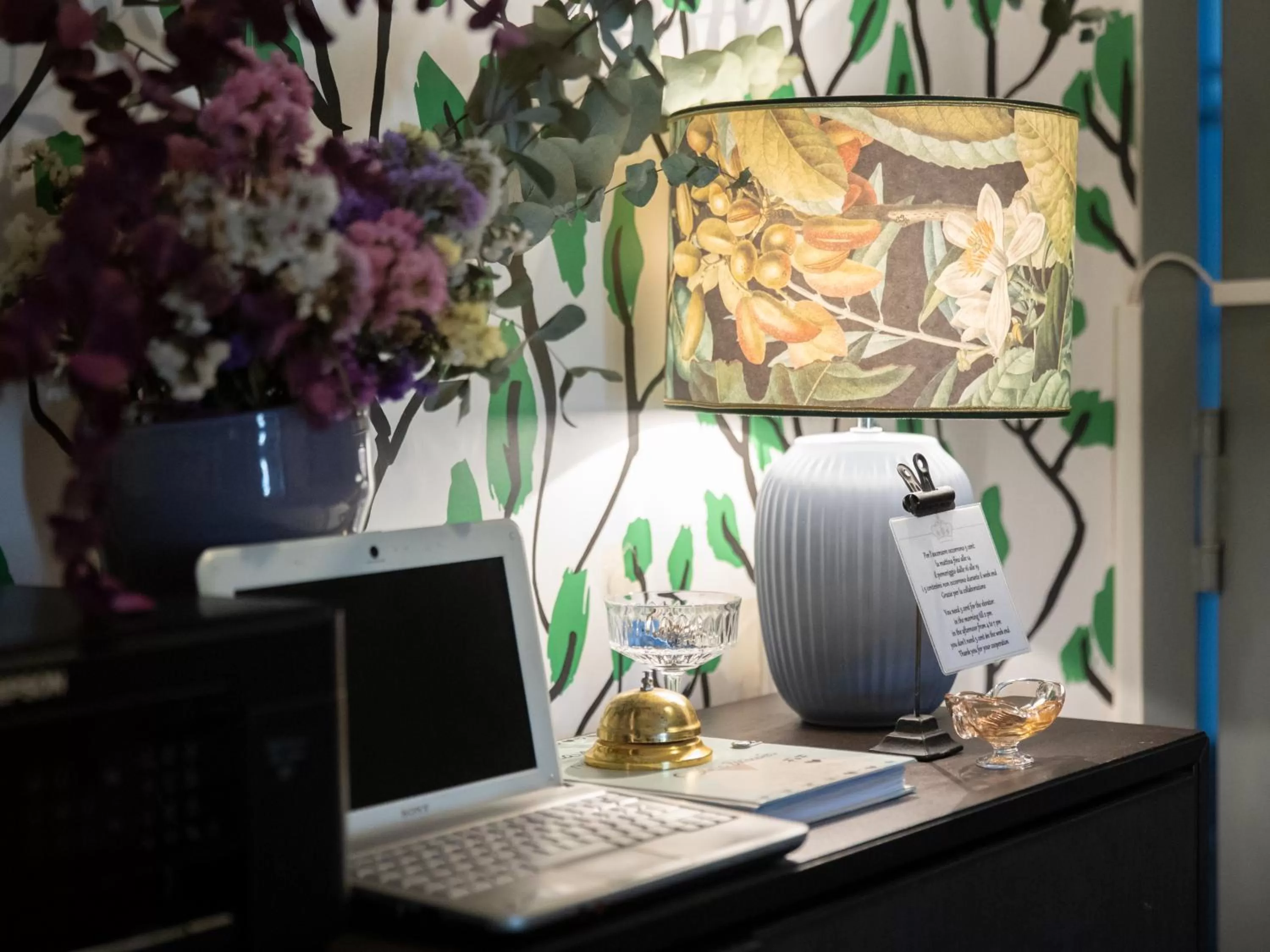 Facade/entrance in Salotto Borbonico