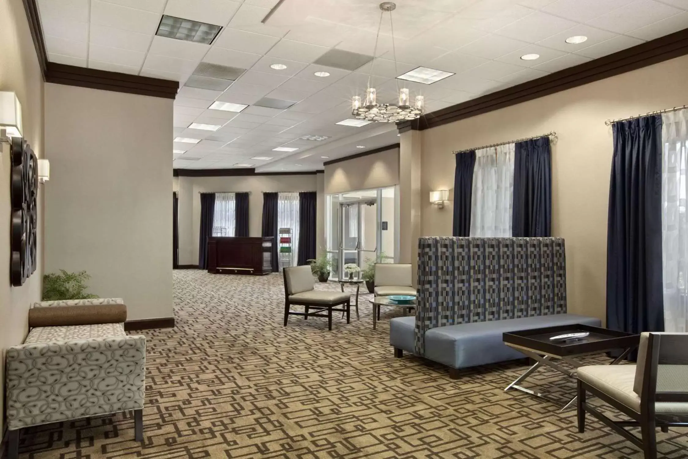 Meeting/conference room, Lobby/Reception in Embassy Suites by Hilton St Louis Airport
