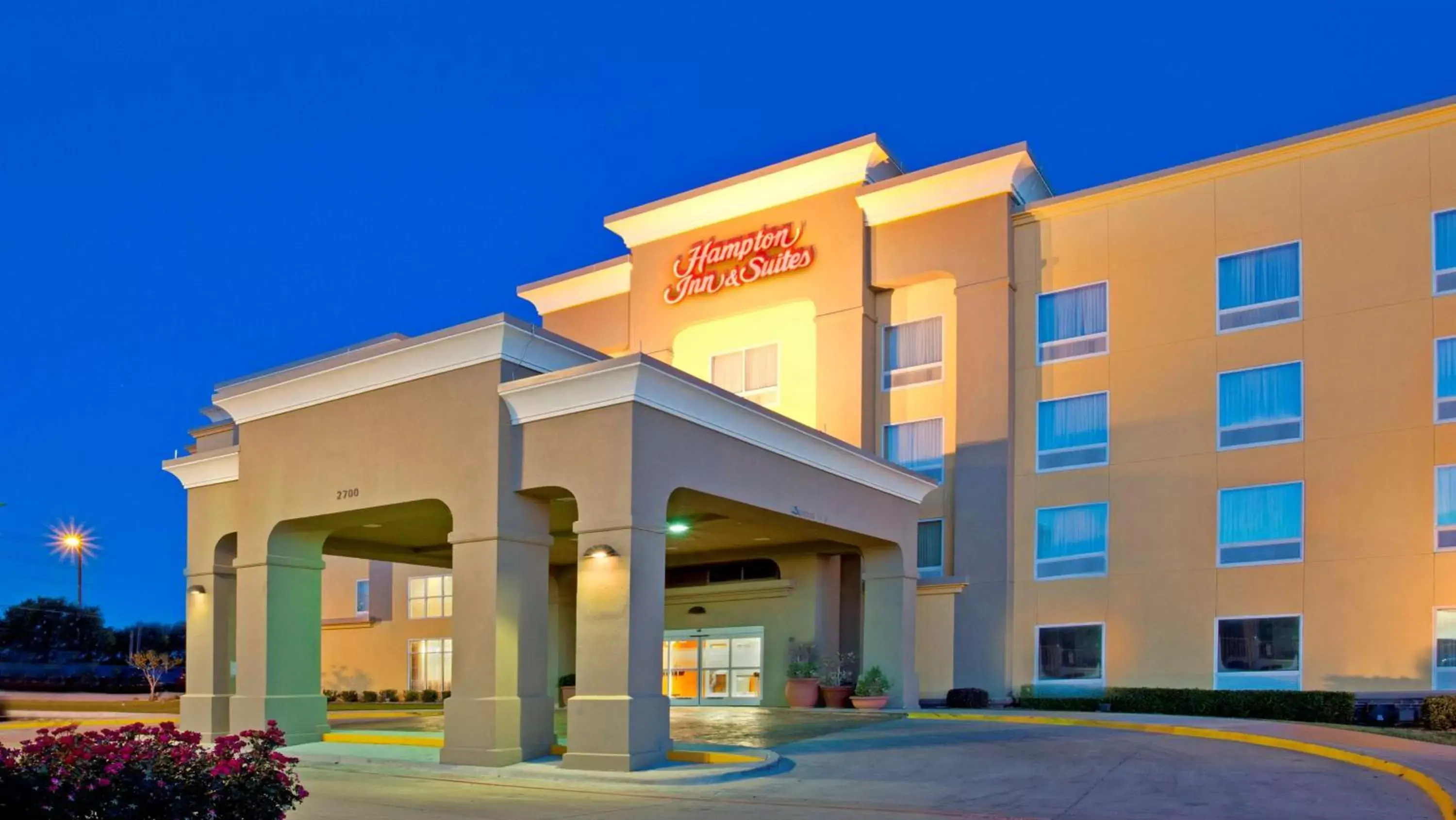 Property Building in Hampton Inn & Suites Fort Worth-West-I-30