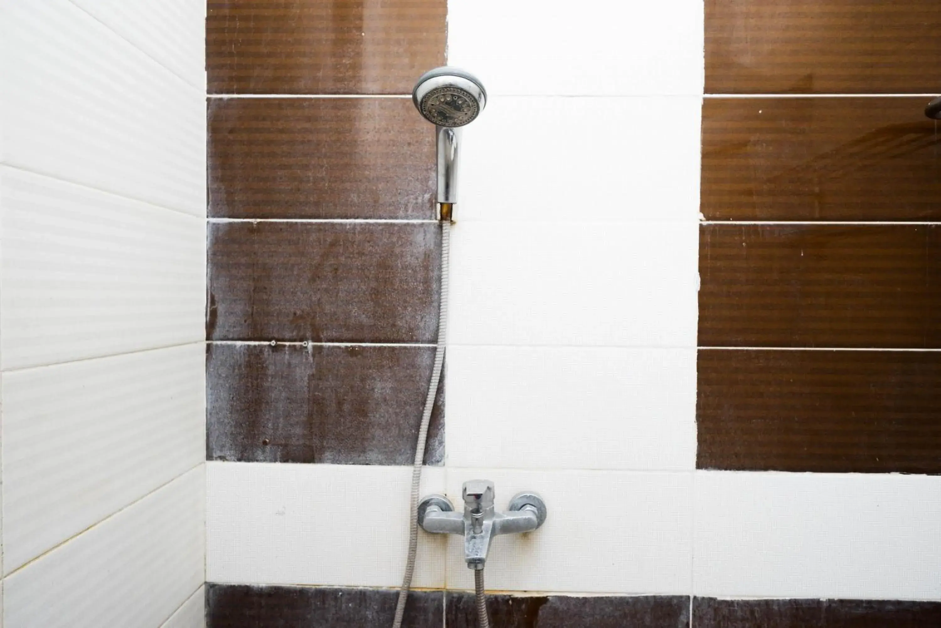 Bathroom in RedDoorz Syariah At Namira Hotel