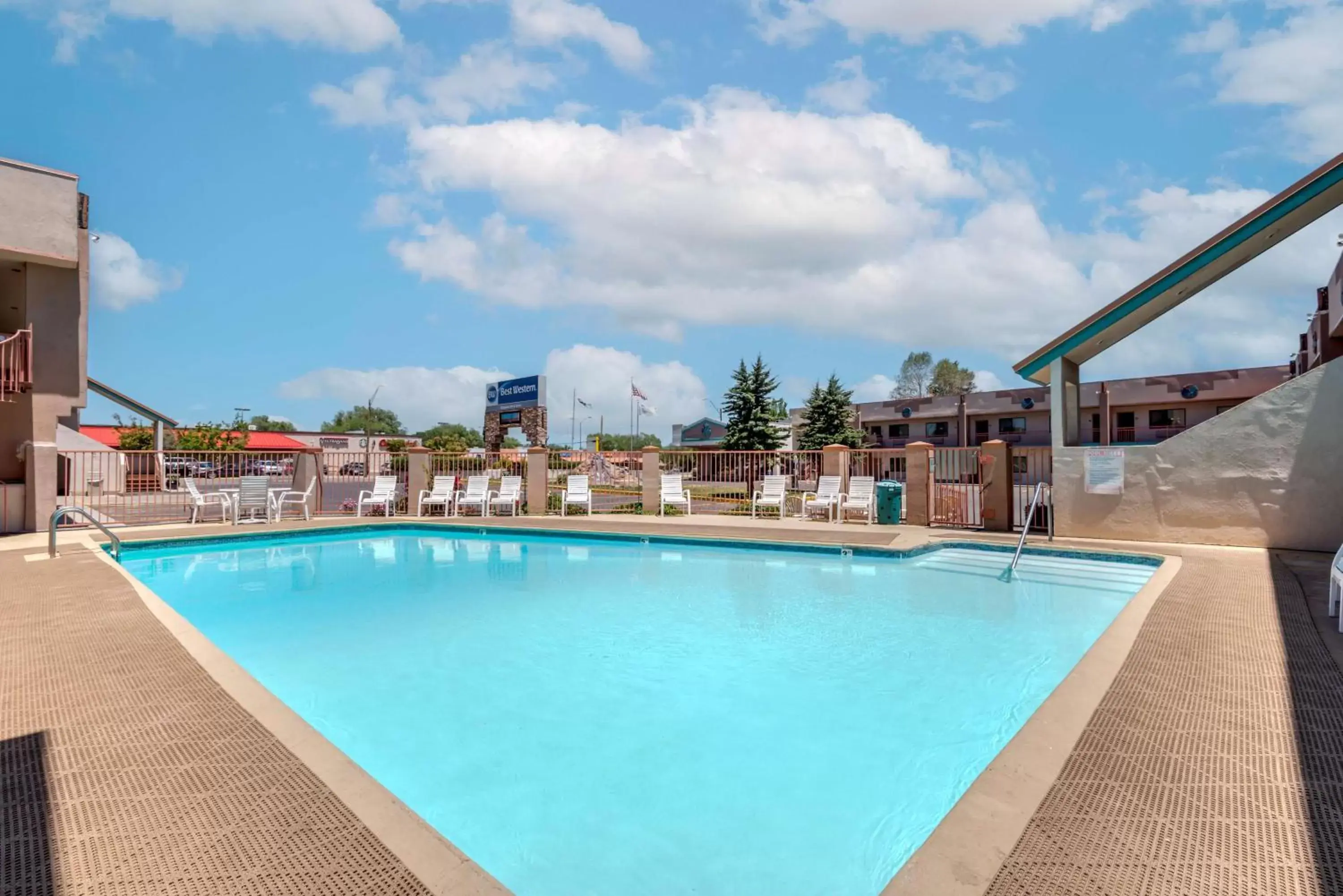 Pool view, Swimming Pool in Best Western Turquoise Inn & Suites