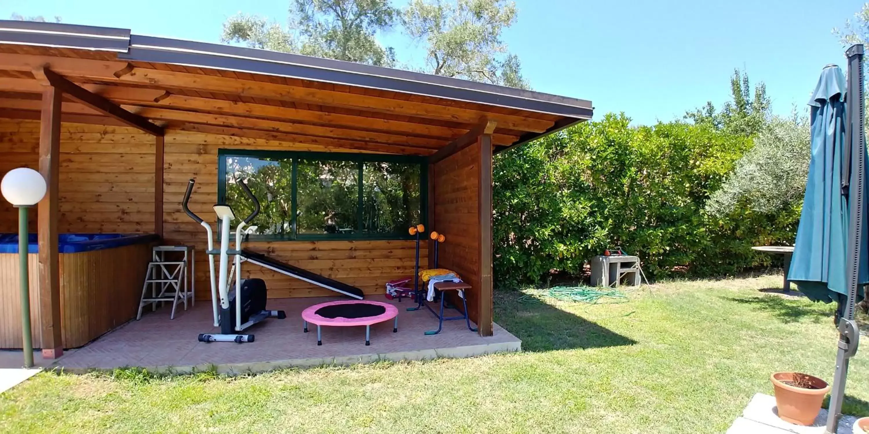 Hot Tub in La Piana degli Ulivi