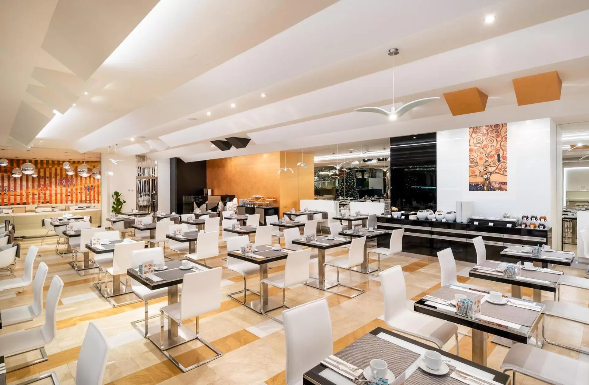 Restaurant/places to eat in Grandium Hotel Prague