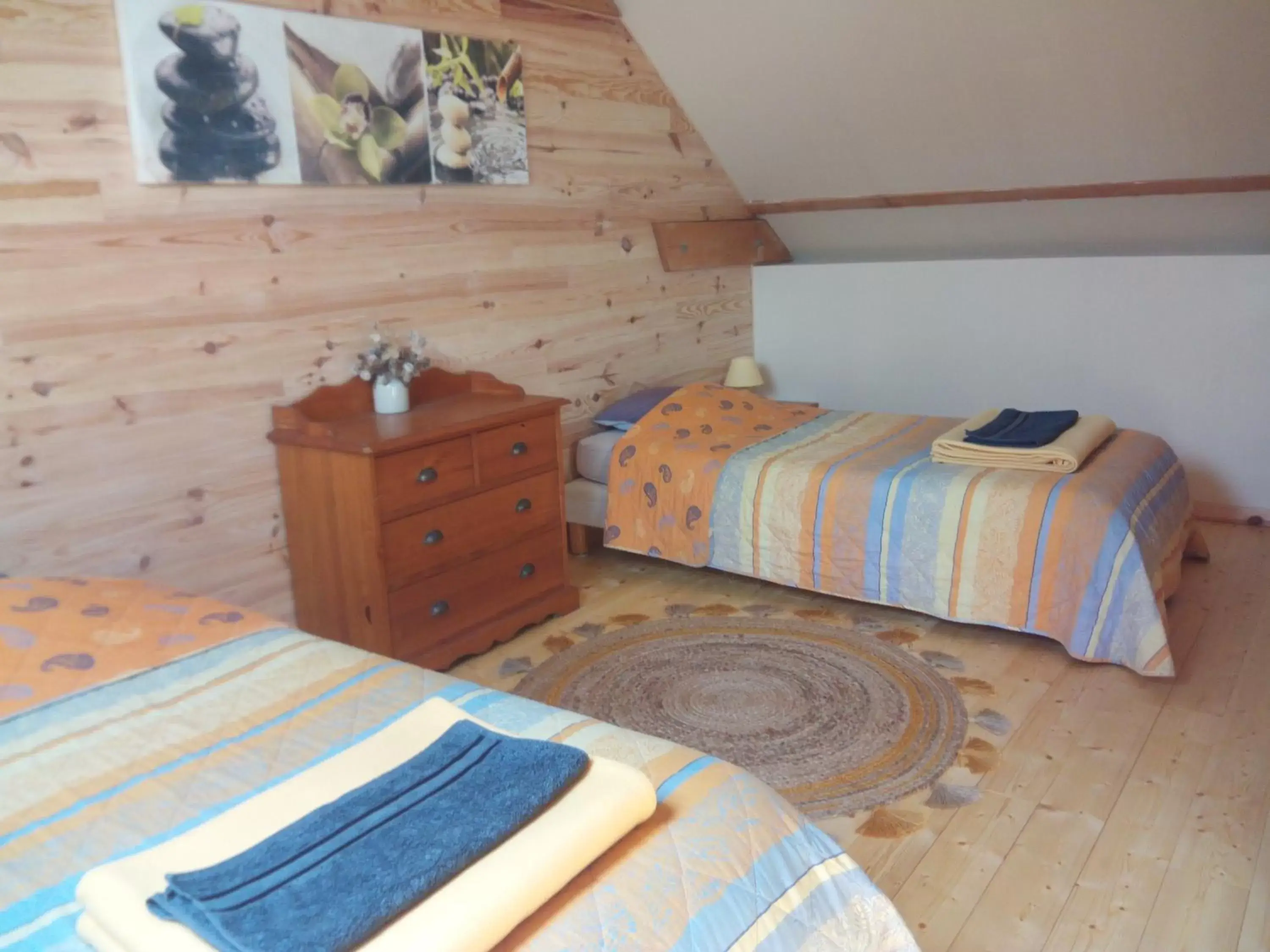 Photo of the whole room, Bed in Le Jardin Enchanteur, chaleureuse maison d'hôtes calme et accueillante