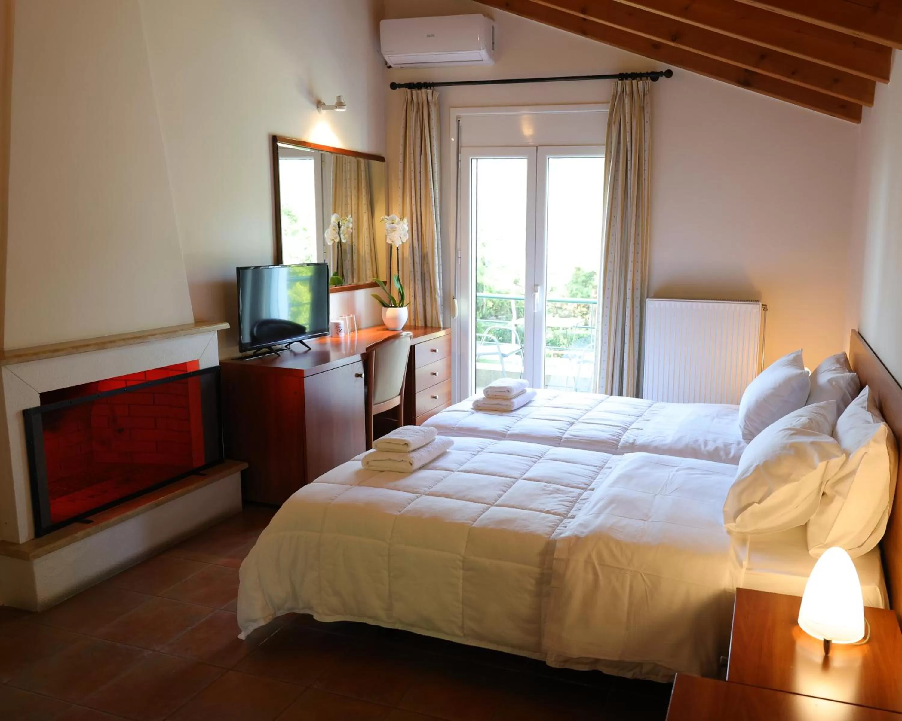 Bed in Corinthian Village