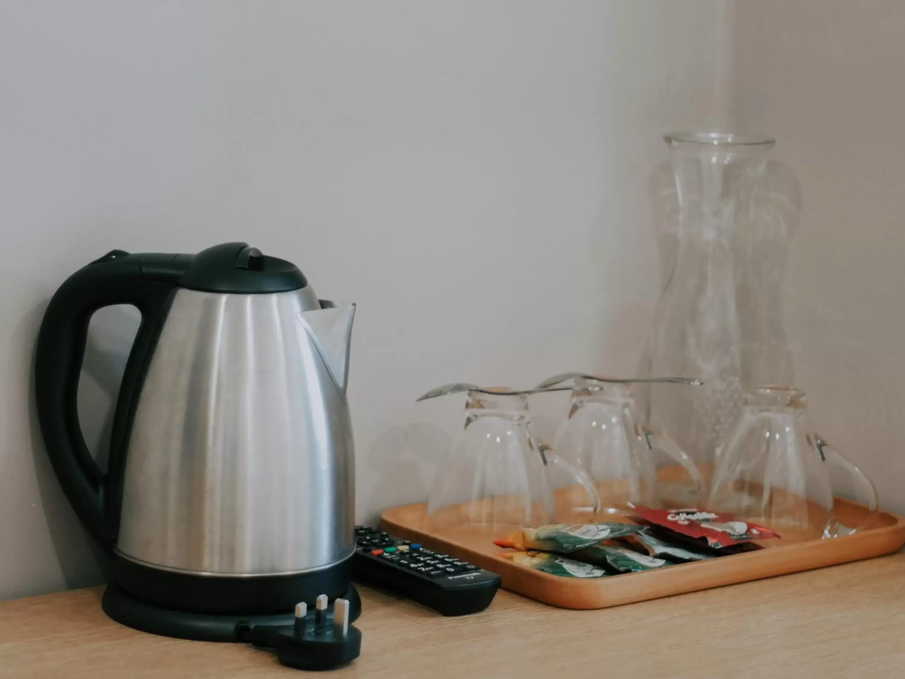 Coffee/tea facilities in Qlio Hotel